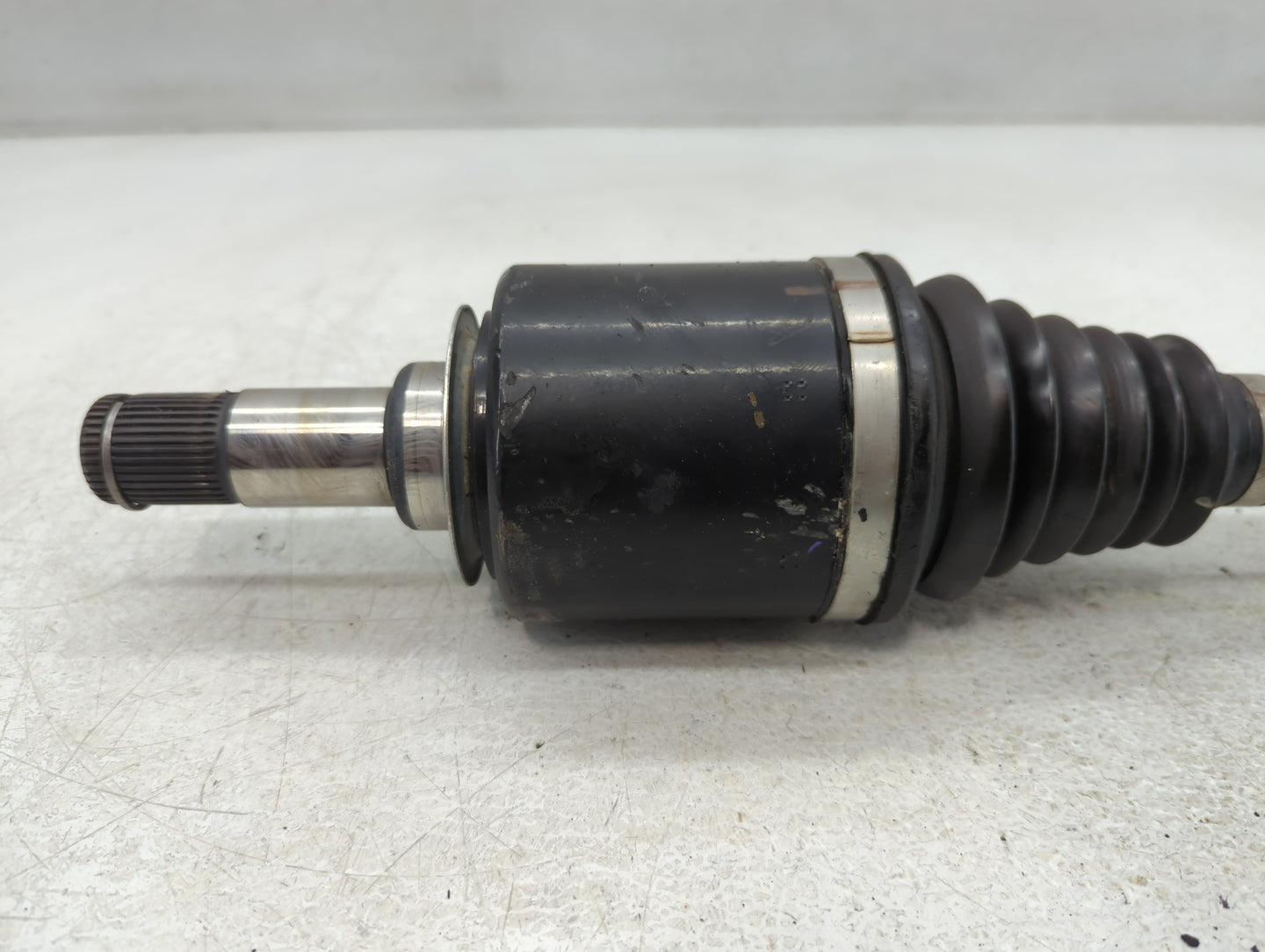 2017-2020 Dodge Challenger Axle Shaft Front Driver Cv C/v - Oemusedautoparts1.com