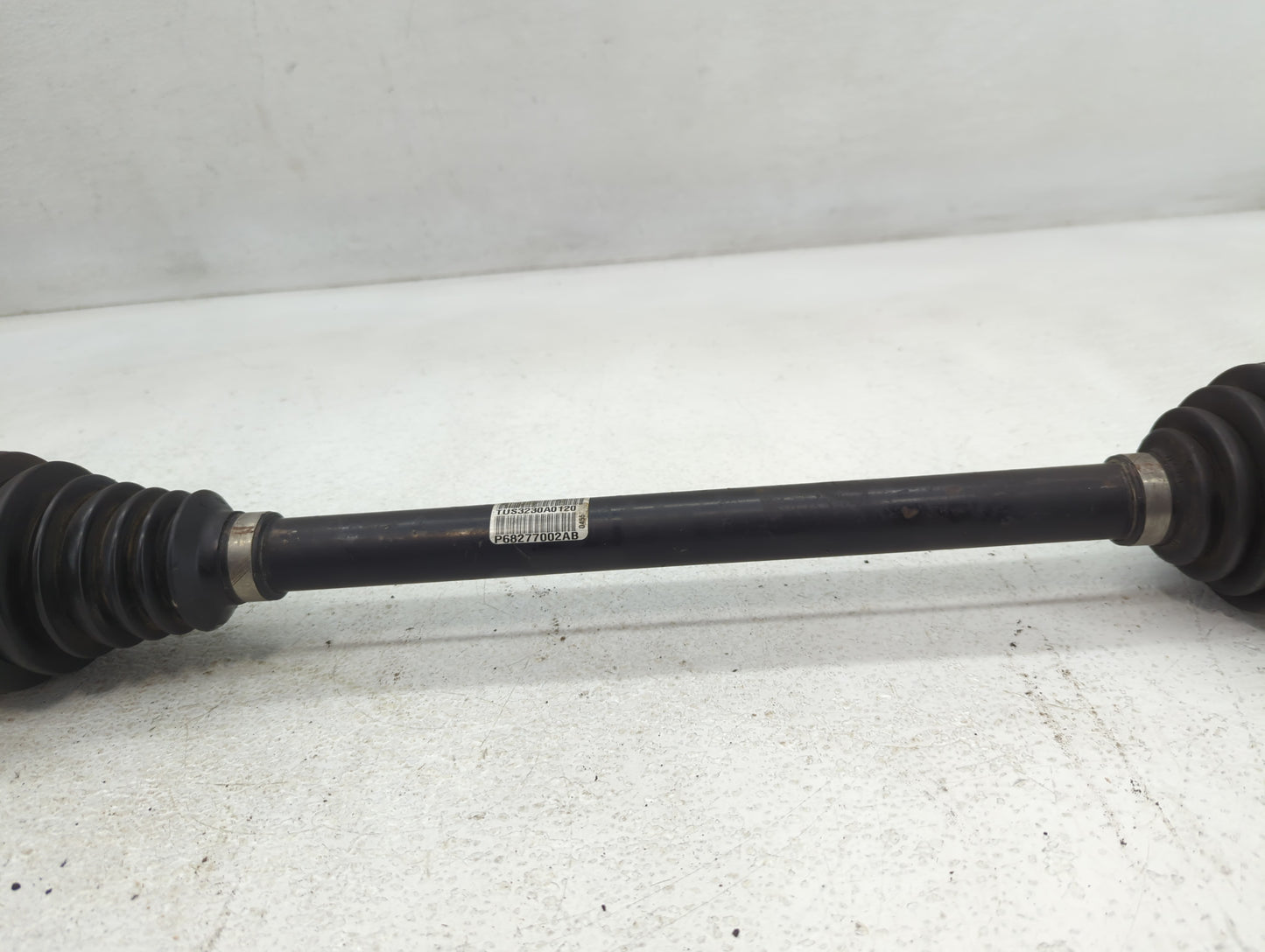 2017-2020 Dodge Challenger Axle Shaft Front Driver Cv C/v - Oemusedautoparts1.com