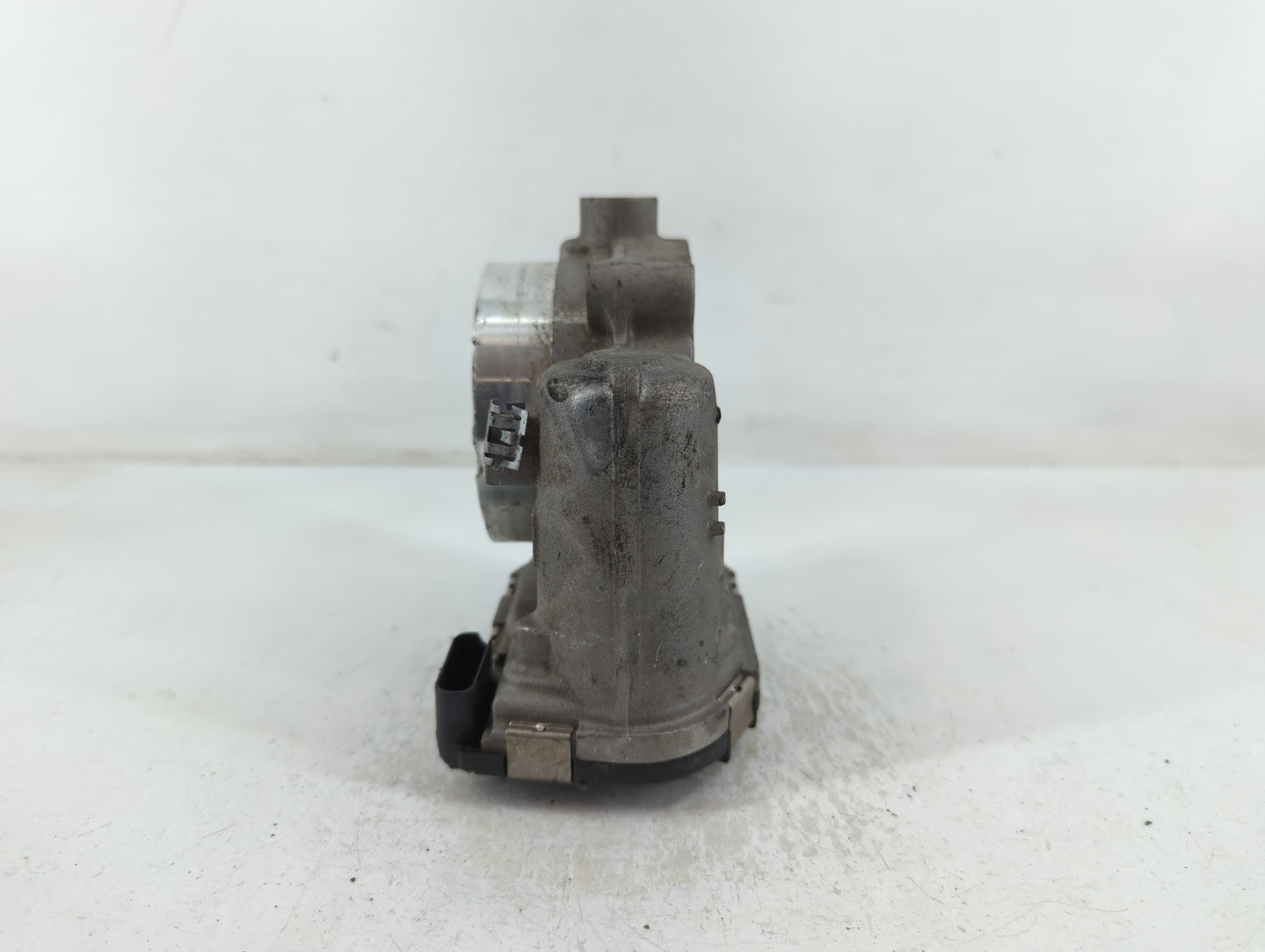 2011-2022 Dodge Challenger Throttle Body P/N:0 280 750 770 05184349AE Fits OEM Used Auto Parts - Oemusedautoparts1.com
