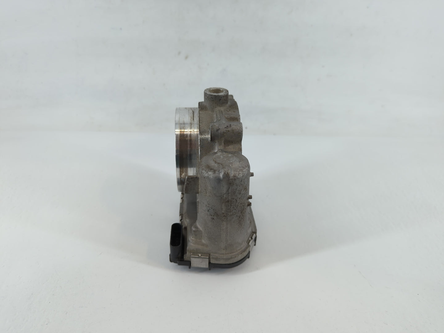 2011-2022 Dodge Challenger Throttle Body P/N:0 280 750 770 05184349AE Fits OEM Used Auto Parts - Oemusedautoparts1.com