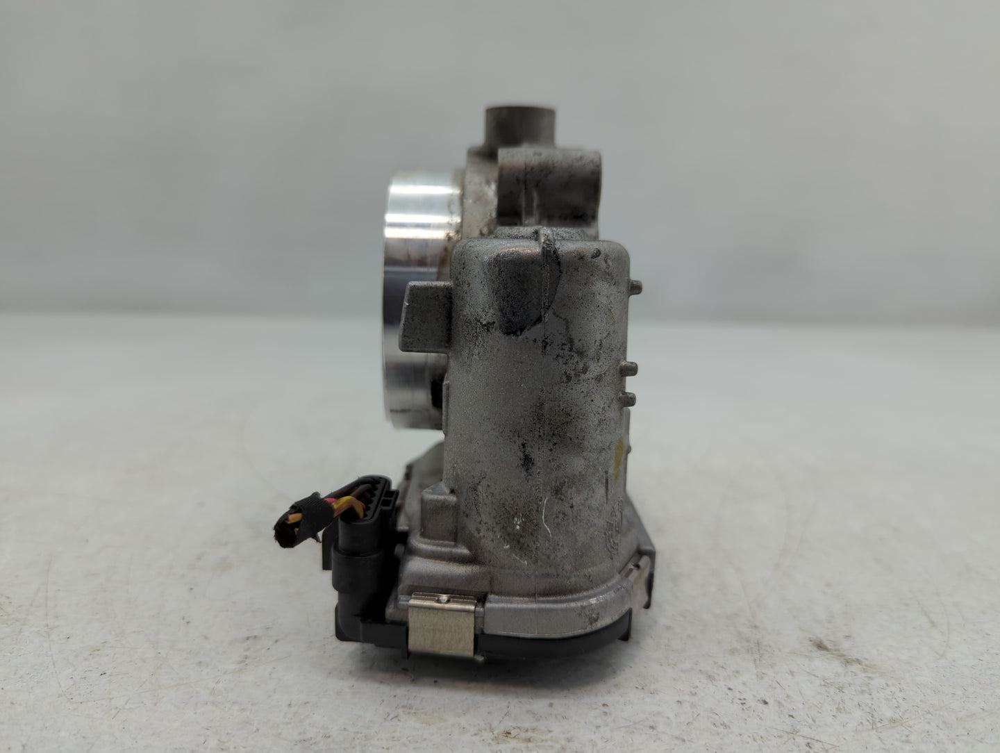 2011-2022 Dodge Challenger Throttle Body P/N:0 280 750 770 05184349AE Fits OEM Used Auto Parts - Oemusedautoparts1.com