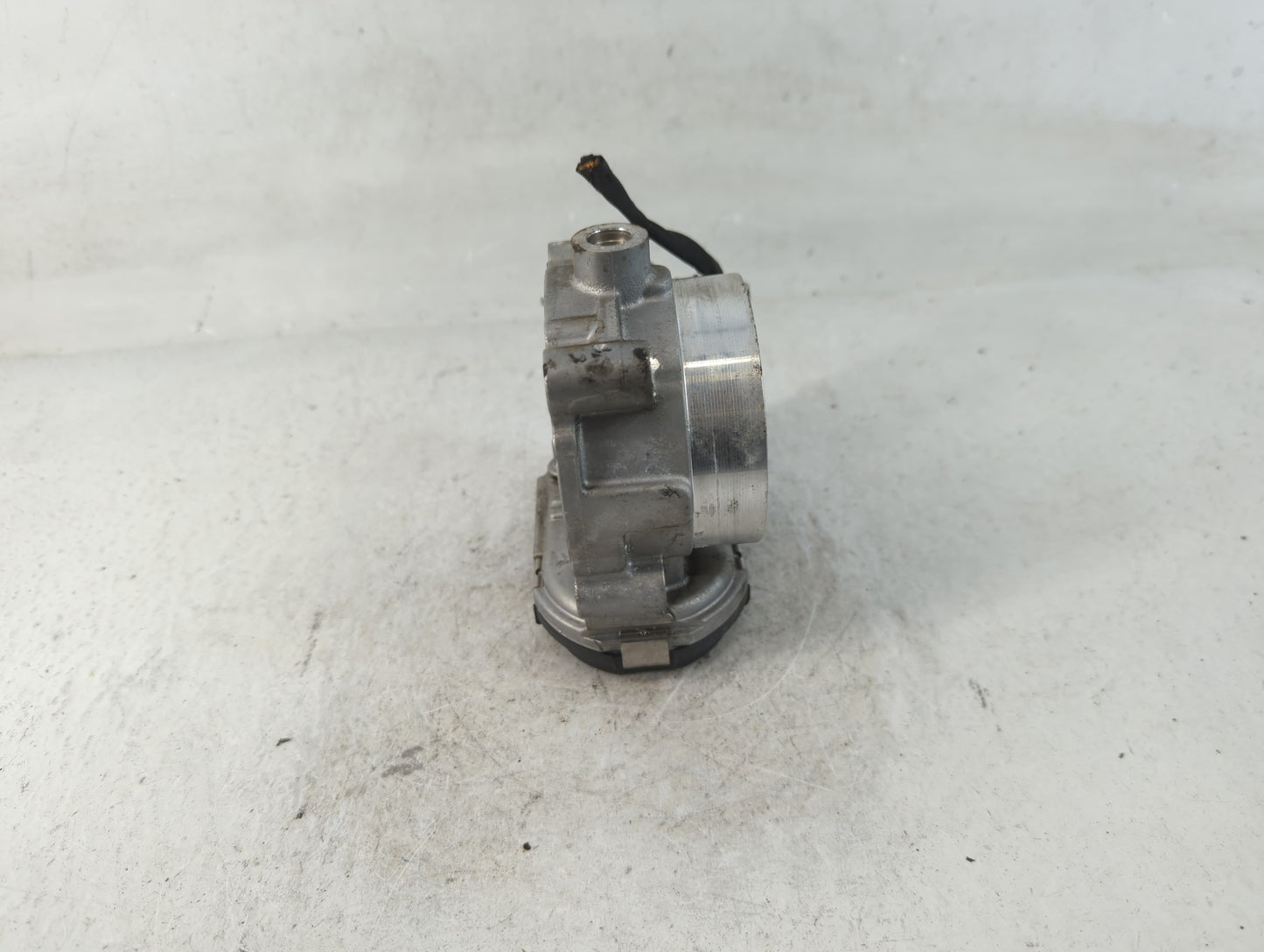 2011-2022 Dodge Challenger Throttle Body P/N:0 280 750 770 05184349AE Fits OEM Used Auto Parts - Oemusedautoparts1.com