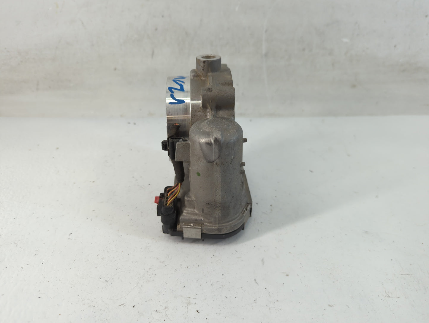 2011-2022 Dodge Challenger Throttle Body P/N:0 280 750 770 05184349AE Fits OEM Used Auto Parts - Oemusedautoparts1.com