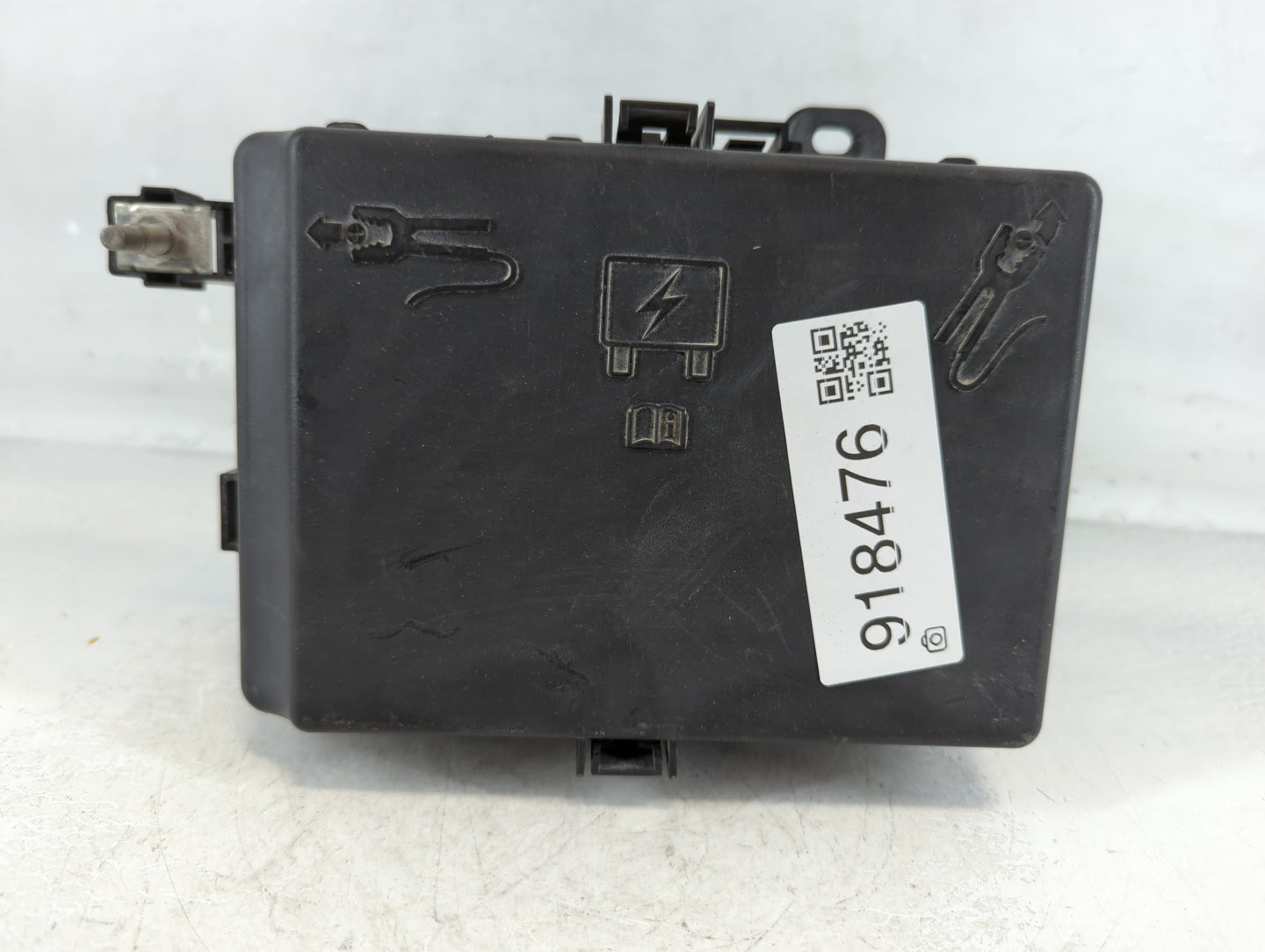 2019 Dodge Challenger Fusebox Fuse Box Panel Relay Module P/N:P68384600AC Fits OEM Used Auto Parts - Oemusedautoparts1.com