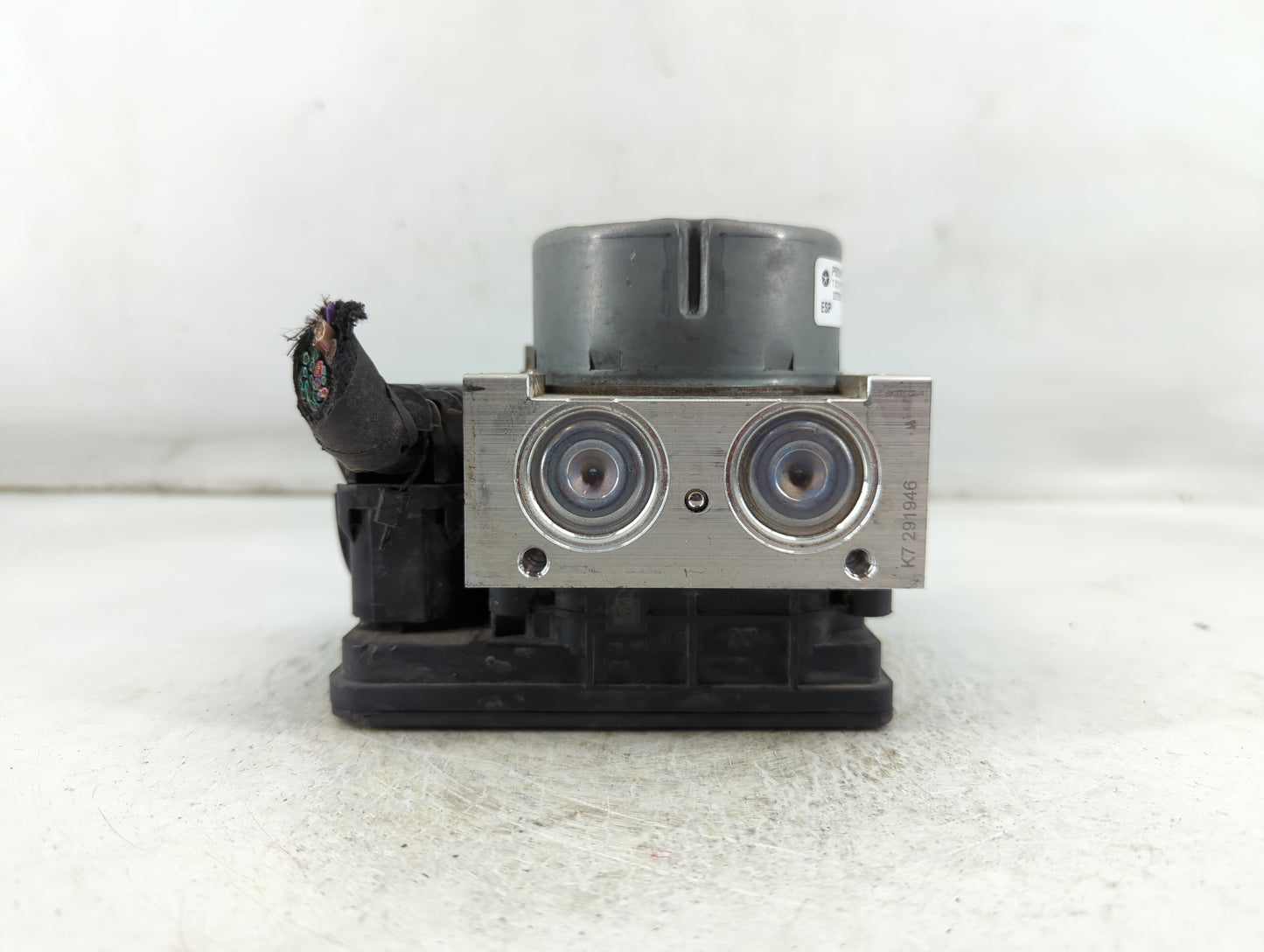 2018-2022 Dodge Challenger ABS Pump Control Module Replacement P/N:P68394697AD Fits Fits 2018 2019 2020 2021 2022 OEM Used A