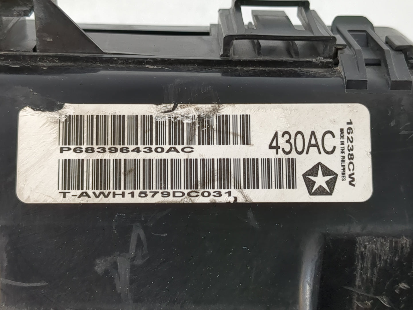 2019-2020 Dodge Charger Fusebox Fuse Box Panel Relay Module P/N:P68396430AC Fits Fits 2019 2020 OEM Used Auto Parts - Oemuse