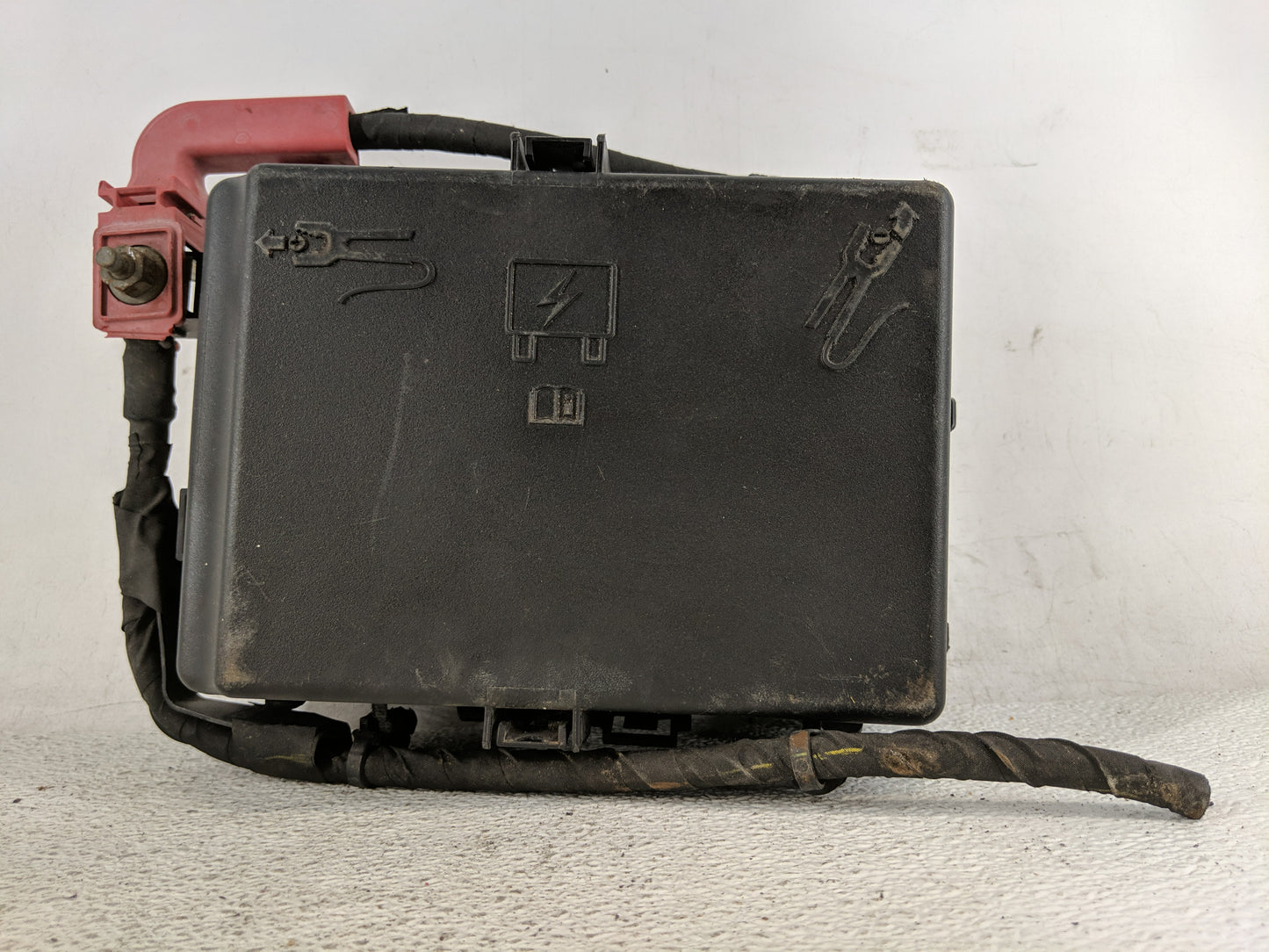 2019-2020 Dodge Charger Fusebox Fuse Box Panel Relay Module Fits Fits 2019 2020 OEM Used Auto Parts - Oemusedautoparts1.com