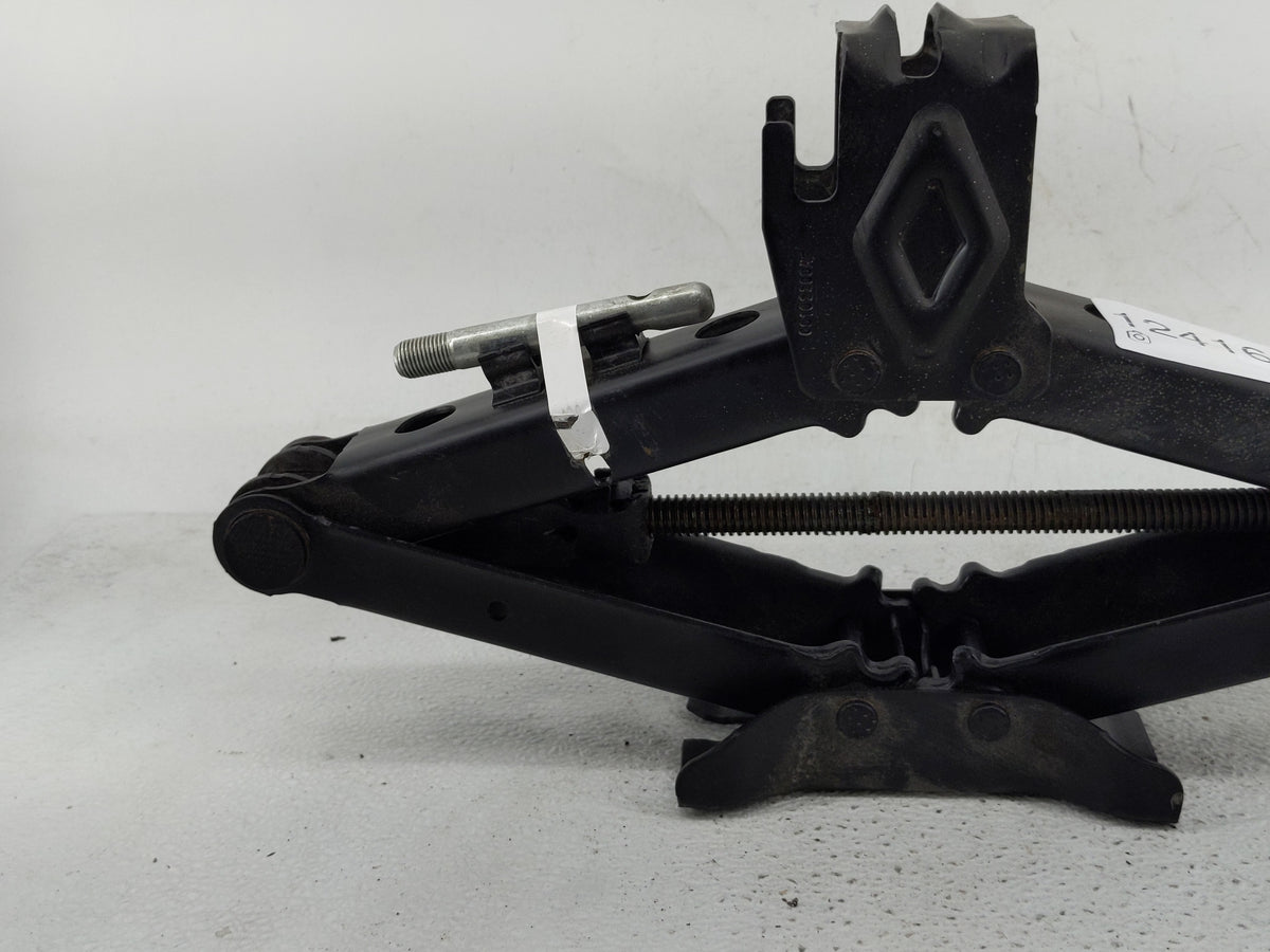 2019 Dodge Charger Spare Scissor Car Jack 1241654 - Oemusedautoparts1.com