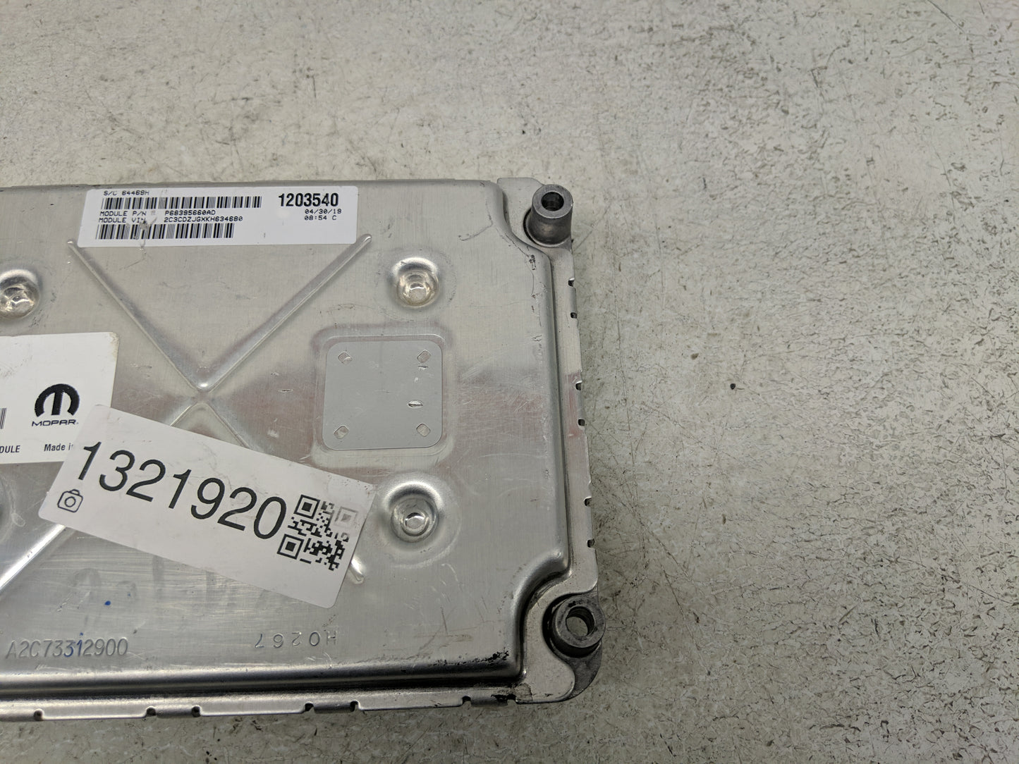 2018-2019 Dodge Charger PCM Engine Control Computer ECU ECM PCU OEM P/N:P68395660AD P68330904AA Fits Fits 2018 2019 OEM Used