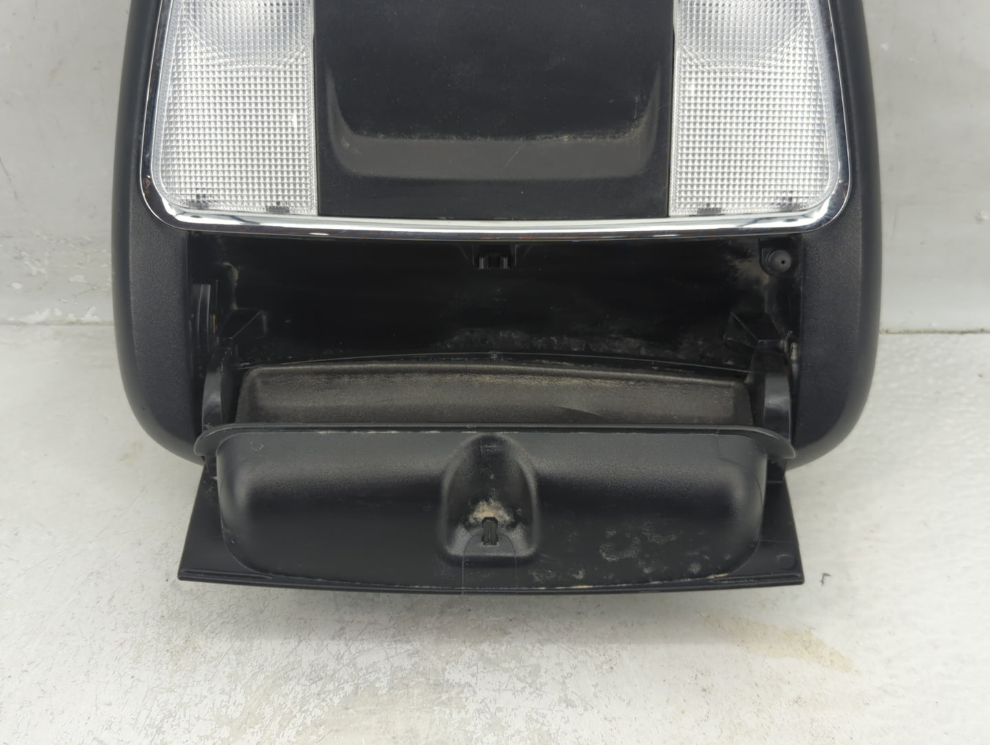 2019 Dodge Charger Overhead Roof Console 1323592 - Oemusedautoparts1.com