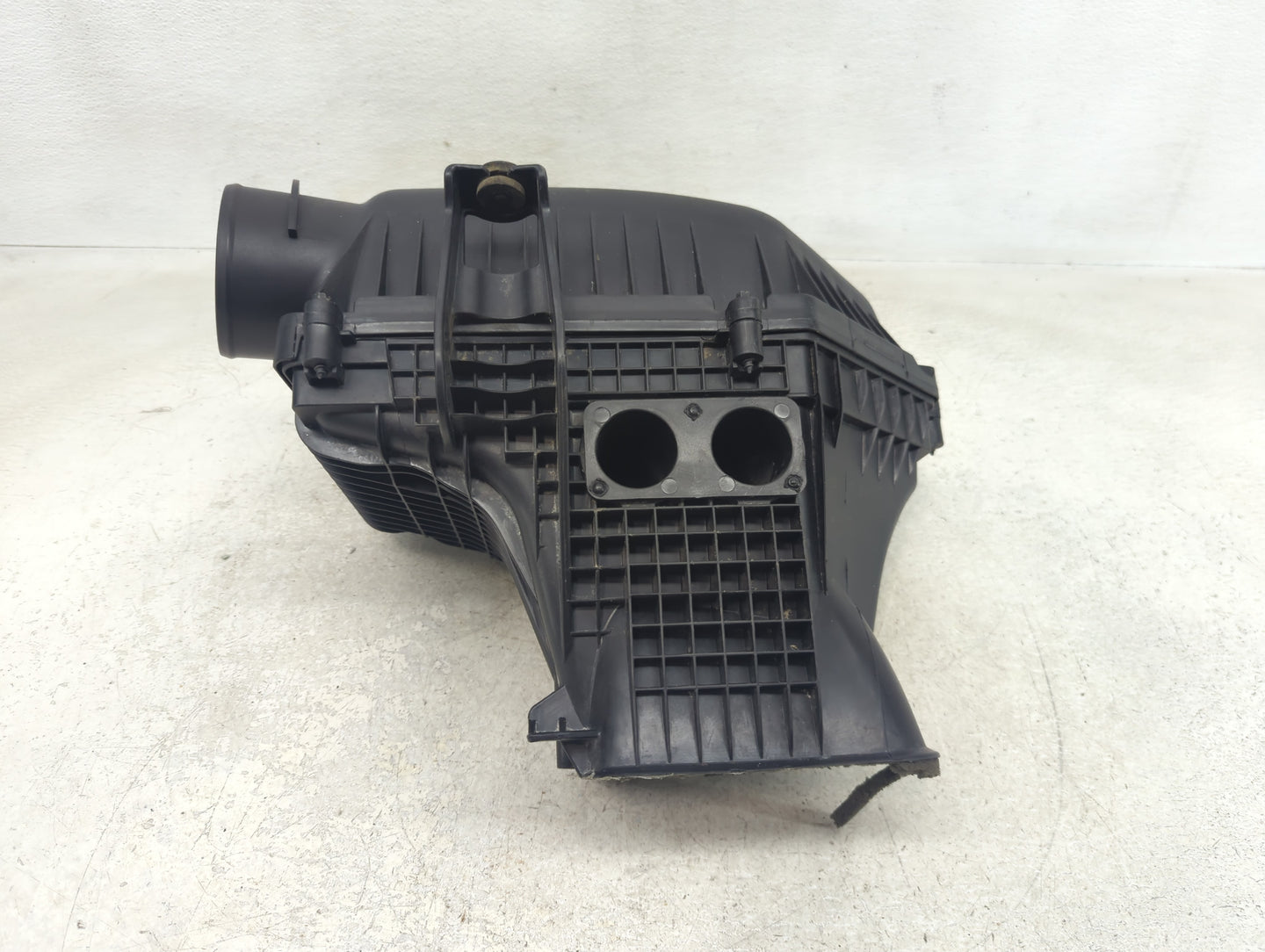 2011-2019 Dodge Charger Air Cleaner Intake-duct Hose Tube - Oemusedautoparts1.com