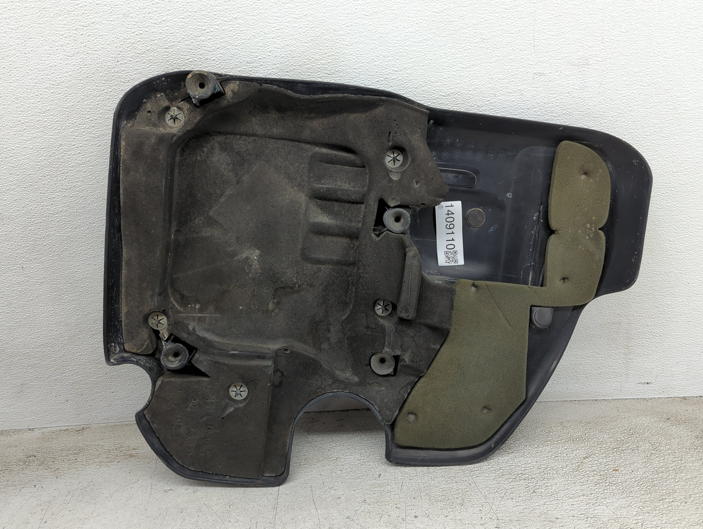 2019 Dodge Charger Engine Cover - Oemusedautoparts1.com