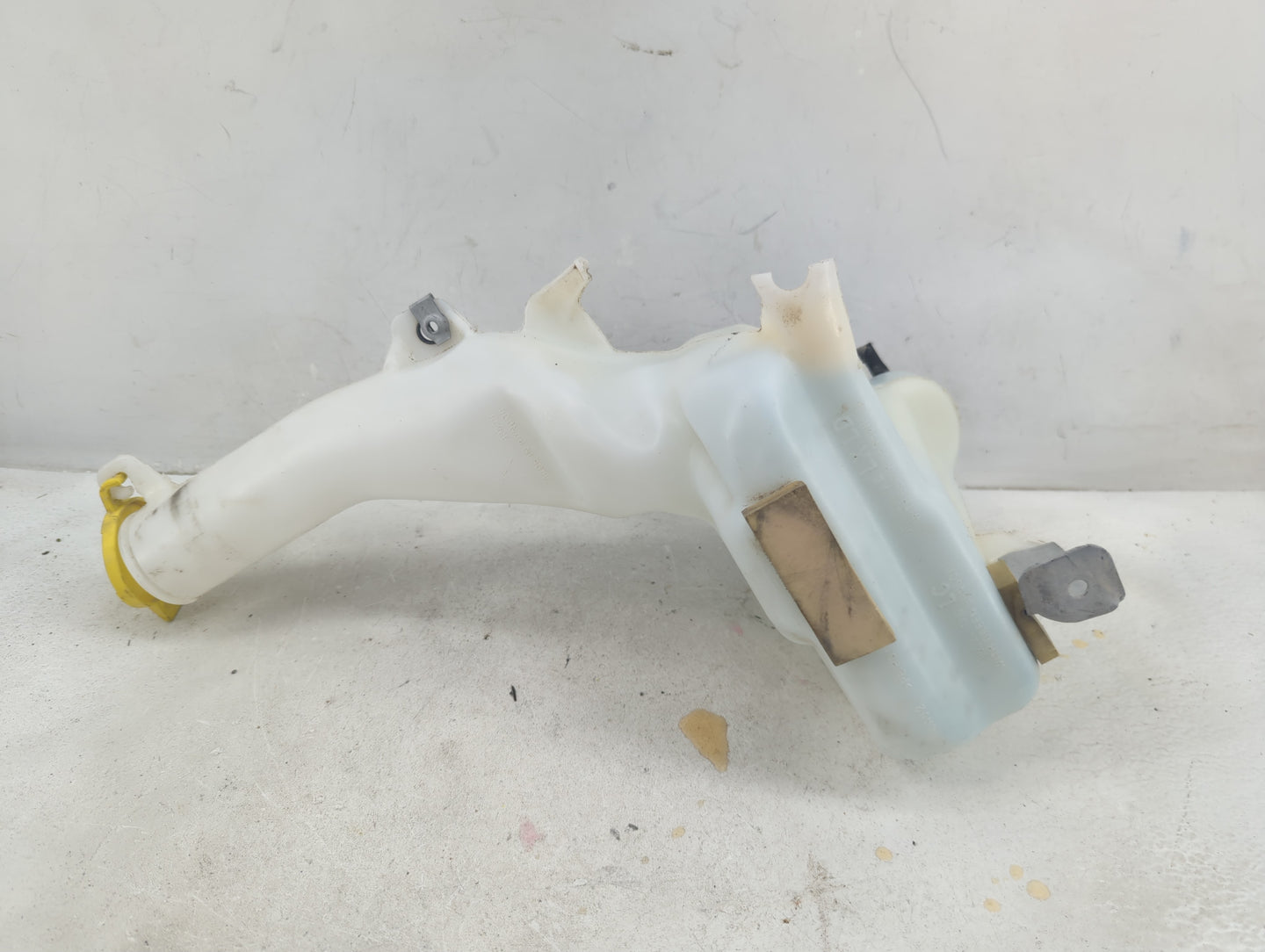2011-2022 Dodge Charger Windshield Washer Fluid Reservoir Bottle Oem - Oemusedautoparts1.com