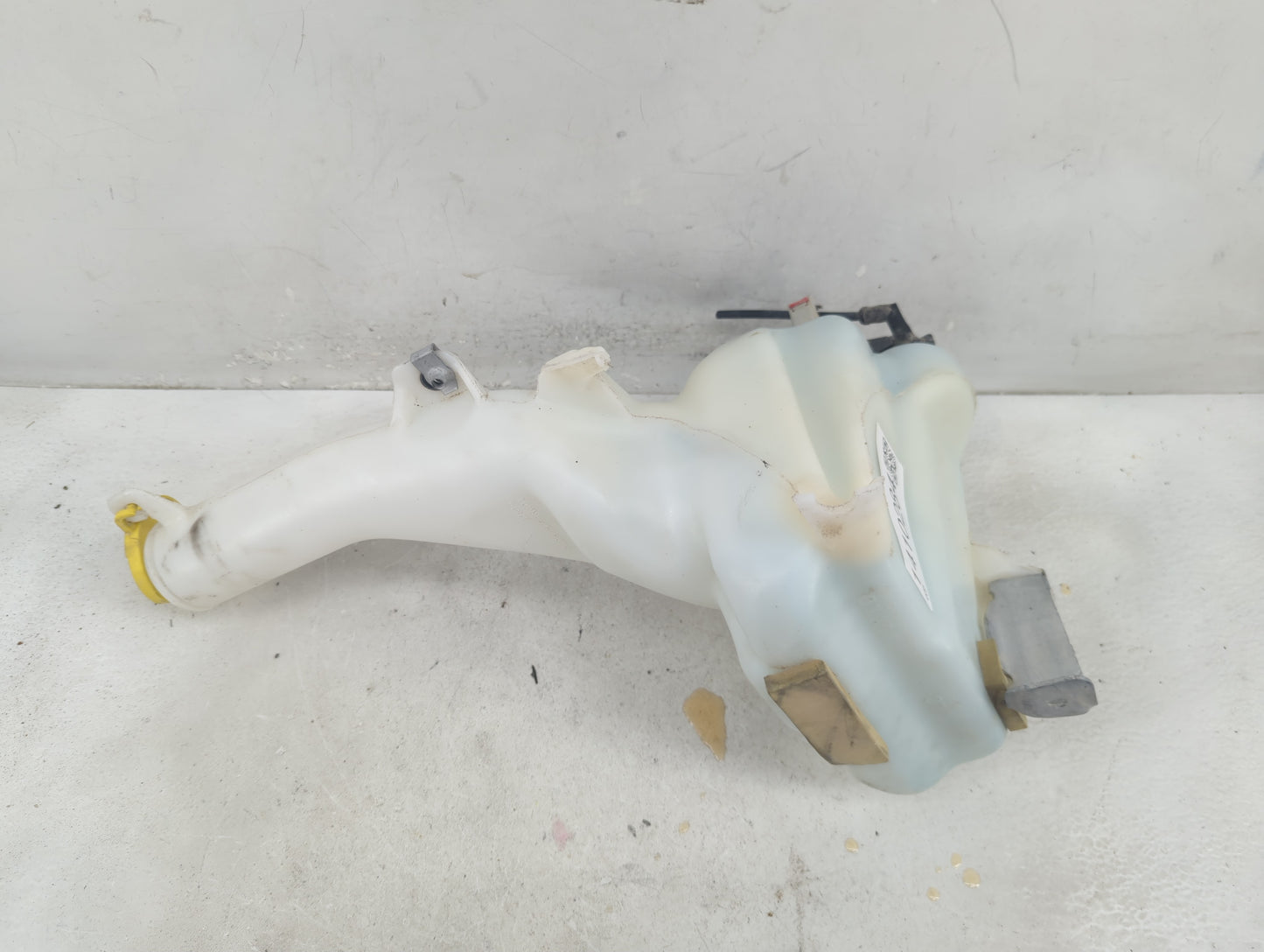 2011-2022 Dodge Charger Windshield Washer Fluid Reservoir Bottle Oem - Oemusedautoparts1.com