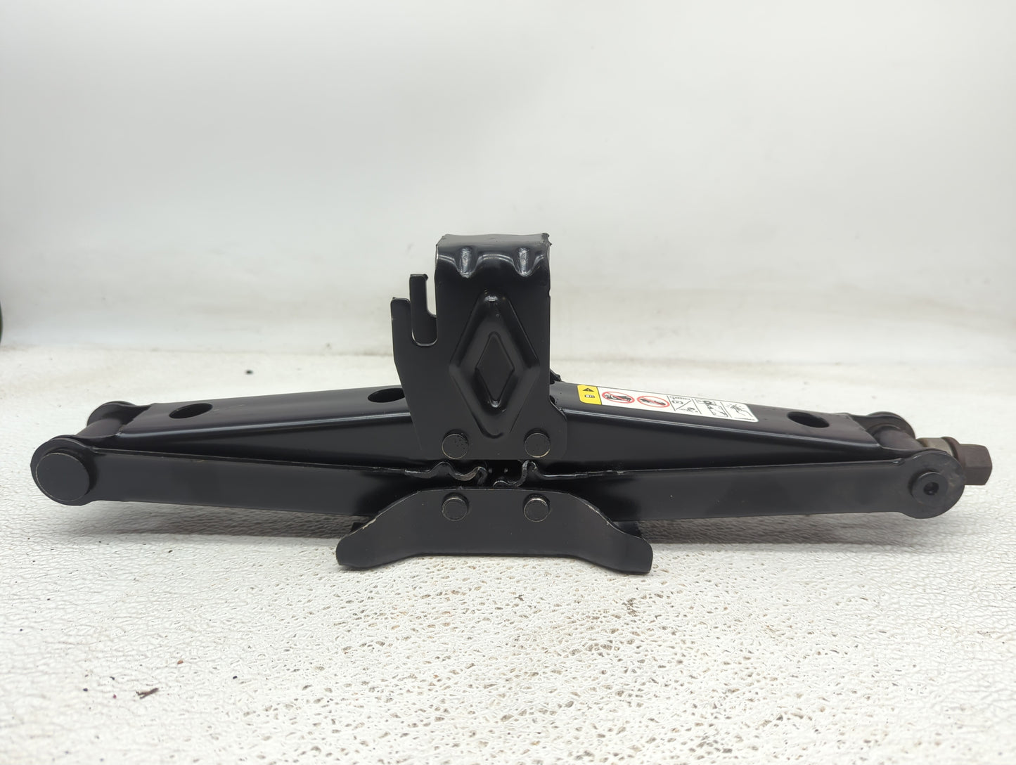2019 Dodge Charger Spare Scissor Car Jack - Oemusedautoparts1.com