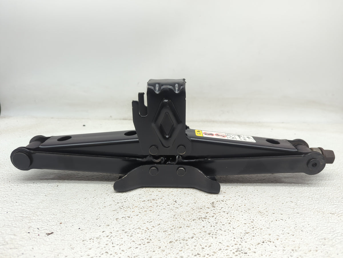 2019 Dodge Charger Spare Scissor Car Jack 1414255 - Oemusedautoparts1.com