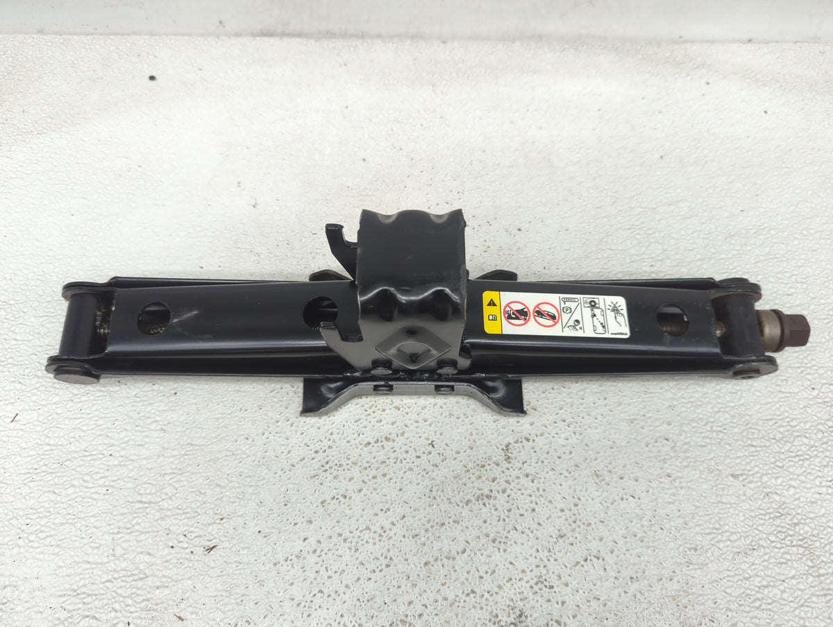 2019 Dodge Charger Spare Scissor Car Jack 1414255 - Oemusedautoparts1.com