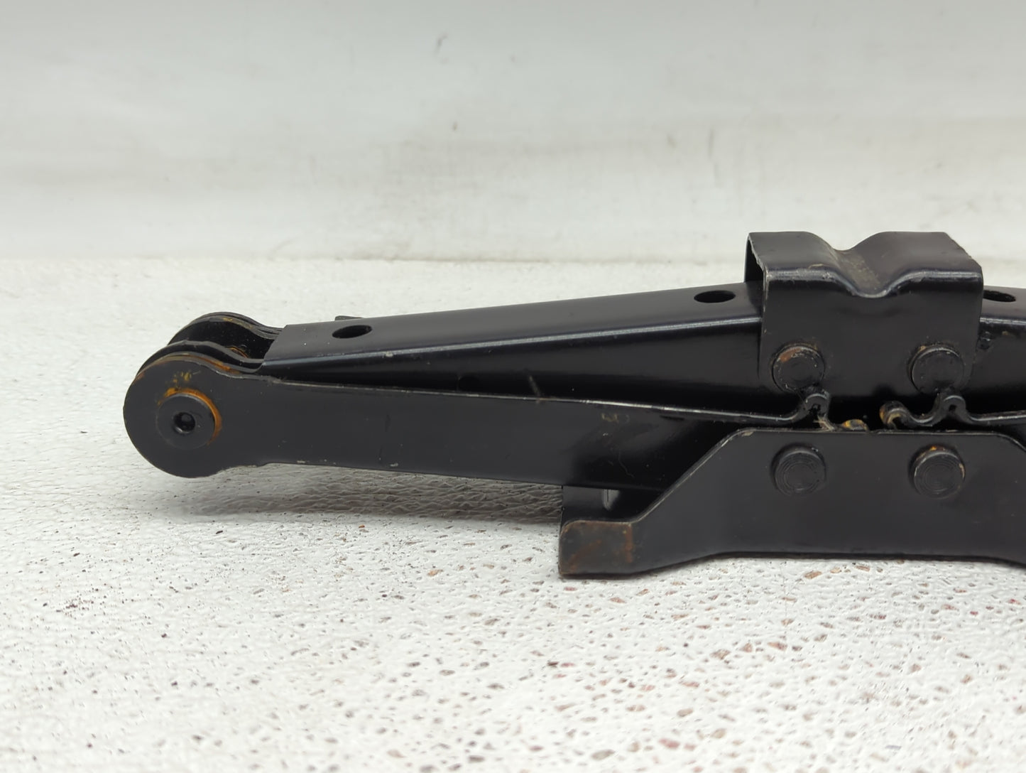 2019 Dodge Charger Spare Scissor Car Jack 1415616 - Oemusedautoparts1.com