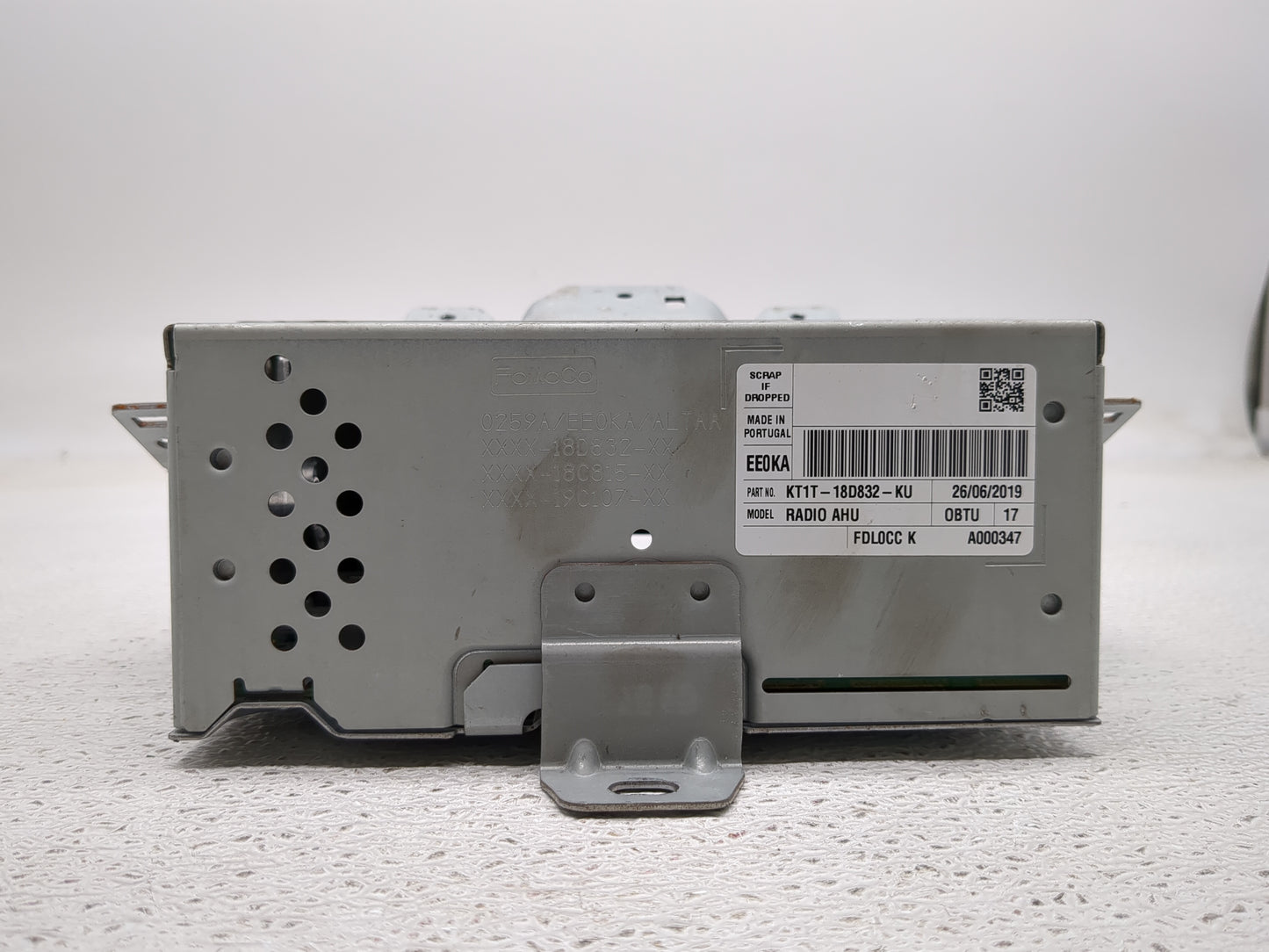 2018-2019 Dodge Charger Radio AM FM Cd Player Receiver Replacement P/N:KT1T-18D832-KU Fits Fits 2018 2019 OEM Used Auto Part