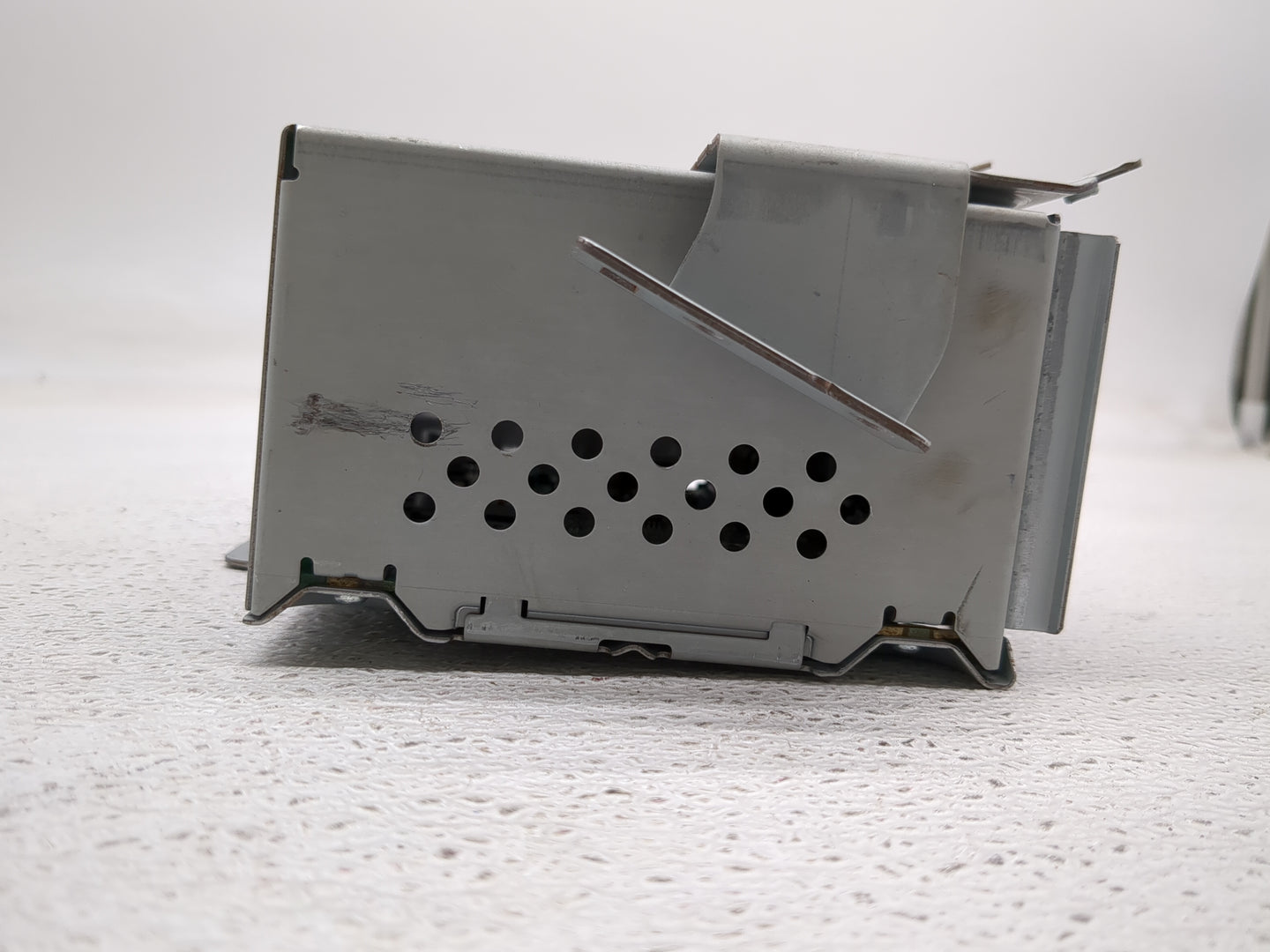 2018-2019 Dodge Charger Radio AM FM Cd Player Receiver Replacement P/N:KT1T-18D832-KU Fits Fits 2018 2019 OEM Used Auto Part