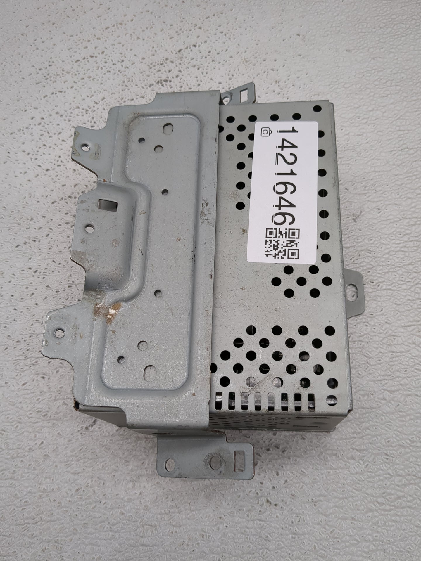 2018-2019 Dodge Charger Radio AM FM Cd Player Receiver Replacement P/N:KT1T-18D832-KU Fits Fits 2018 2019 OEM Used Auto Part
