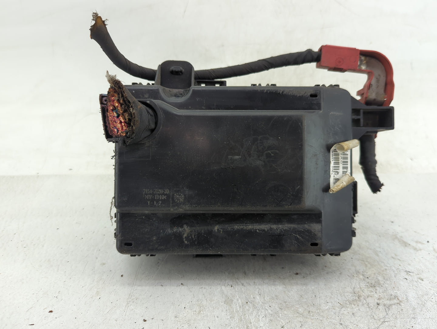 2019-2020 Dodge Charger Fusebox Fuse Box Panel Relay Module P/N:7154-7630-30 Fits Fits 2019 2020 OEM Used Auto Parts - Oemus