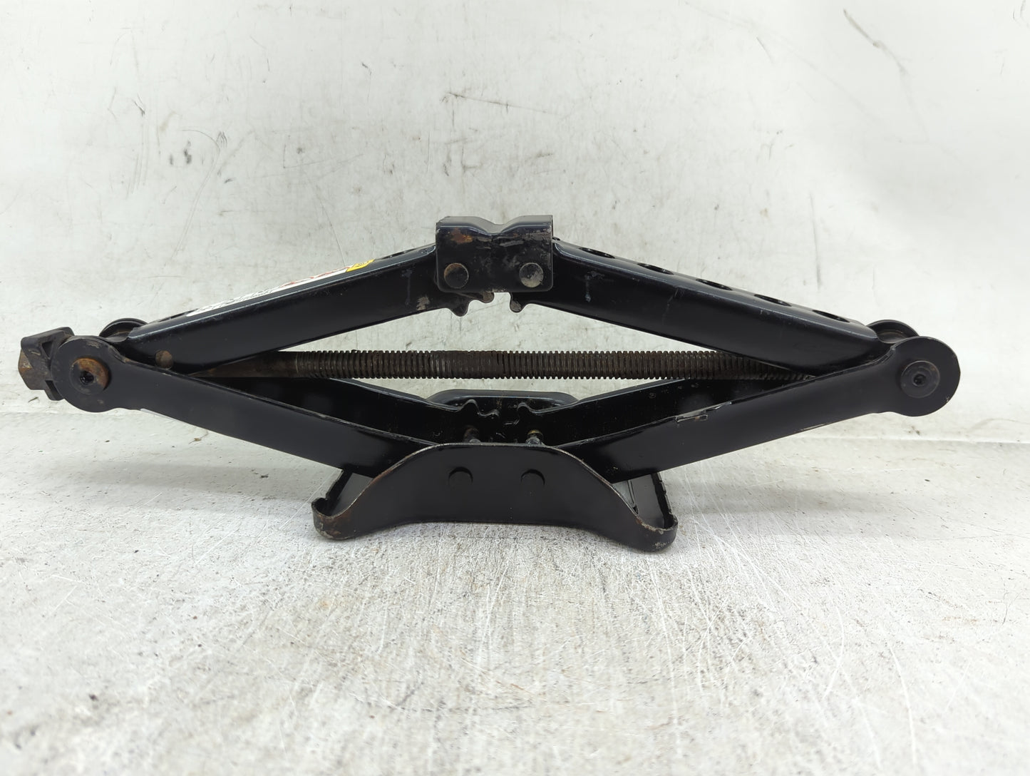 2019 Dodge Charger Spare Scissor Car Jack - Oemusedautoparts1.com