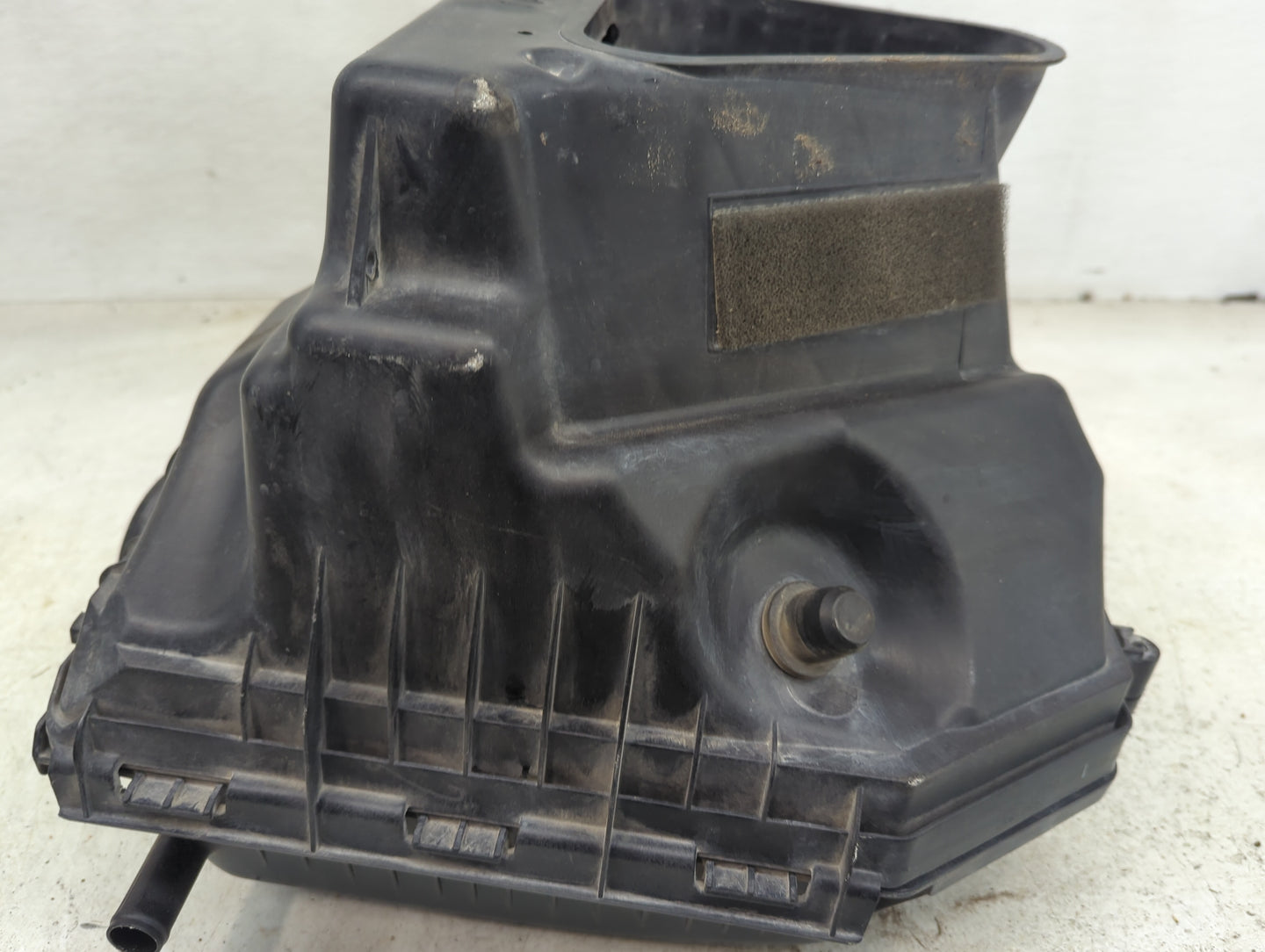 2011-2019 Dodge Charger Air Cleaner Intake-duct Hose Tube - Oemusedautoparts1.com