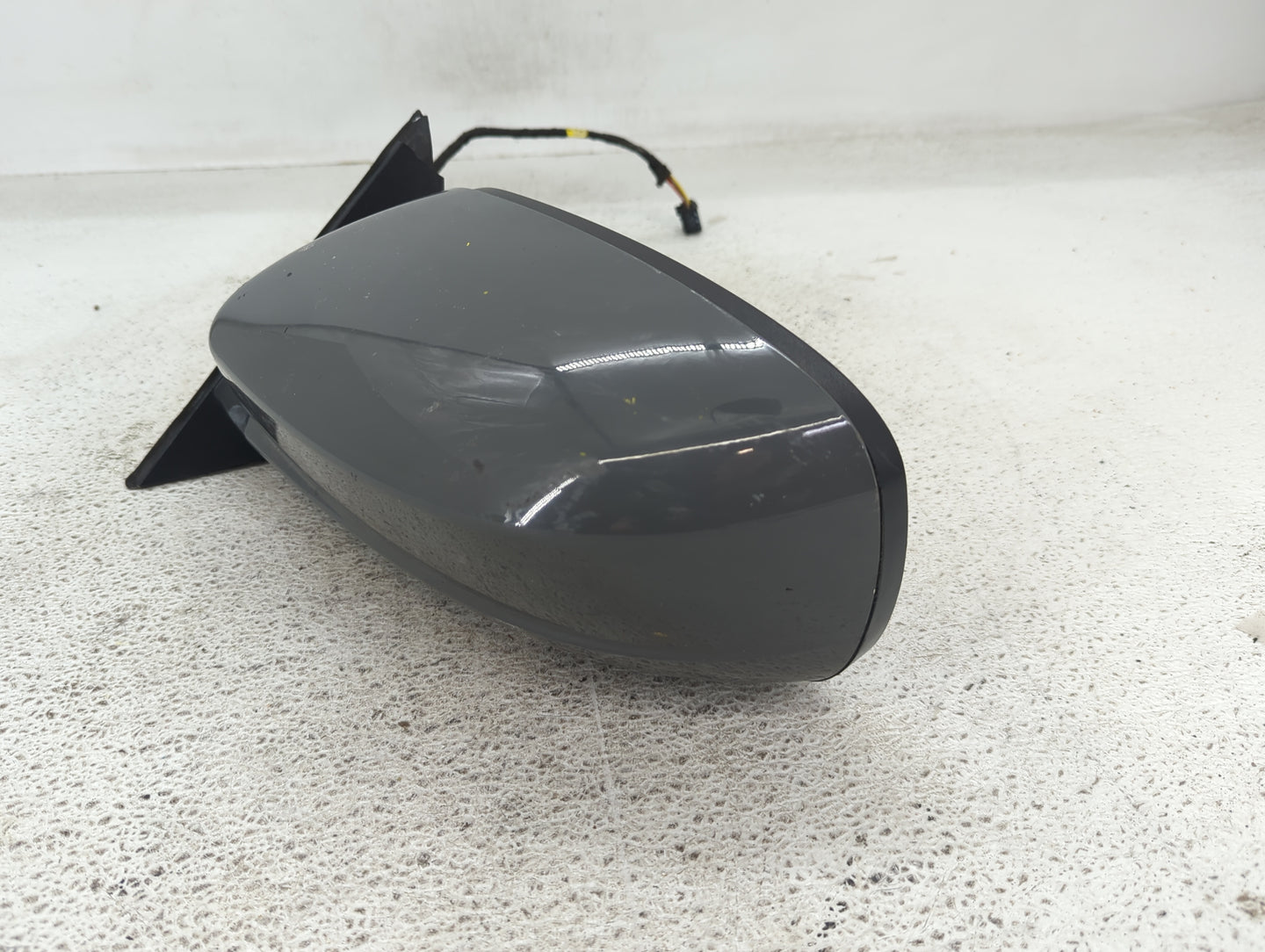 2015-2020 Dodge Charger Driver Side View Mirror - Left Door Mirror OEM Used - Oemusedautoparts1.com