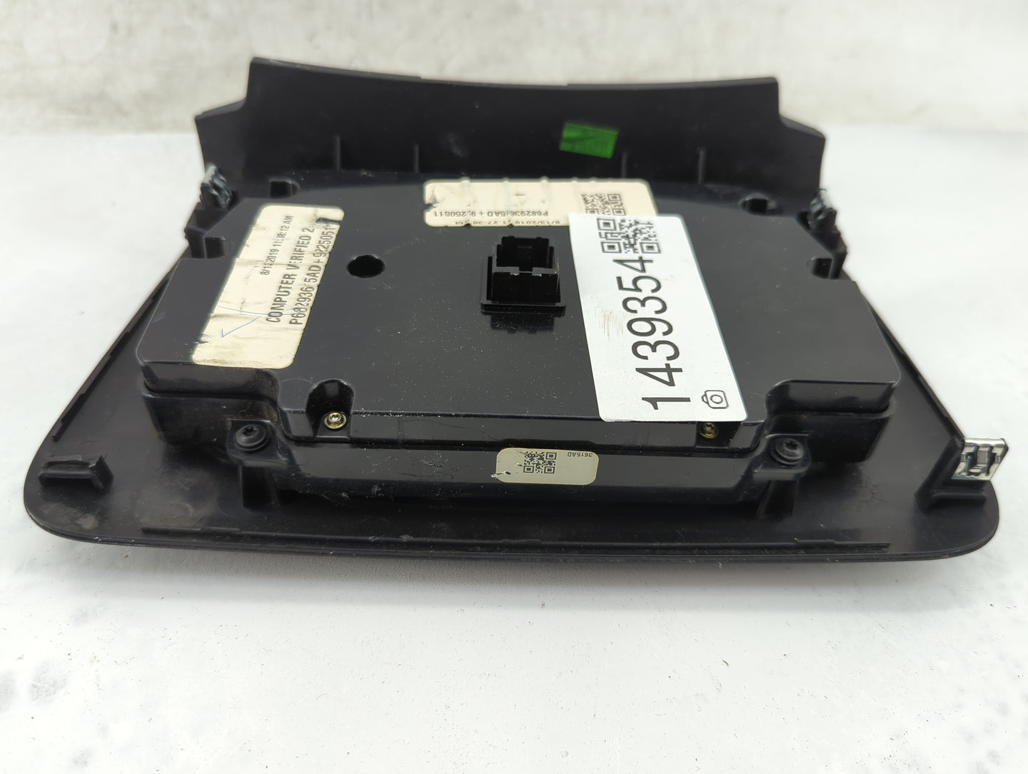2017-2021 Dodge Charger Climate Control Module Temperature AC/Heater Replacement Fits Fits 2017 2018 2019 2020 2021 OEM Used