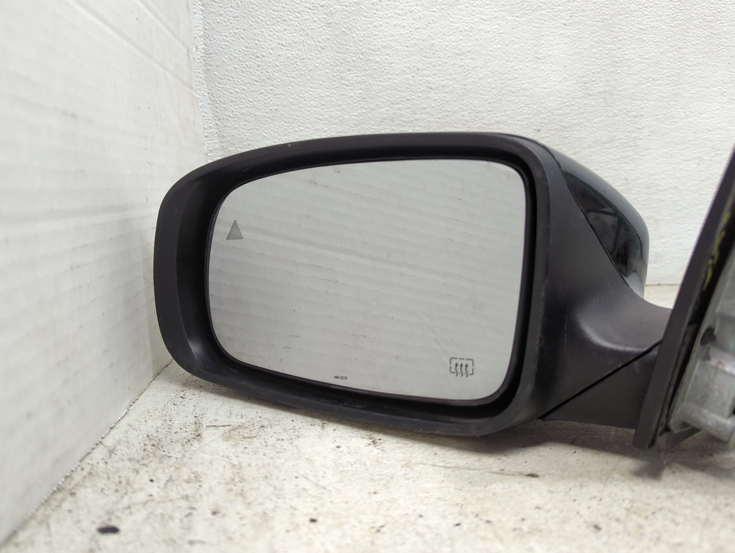 2015-2020 Dodge Charger Driver Side View Mirror - Left Door Mirror OEM Used - Oemusedautoparts1.com