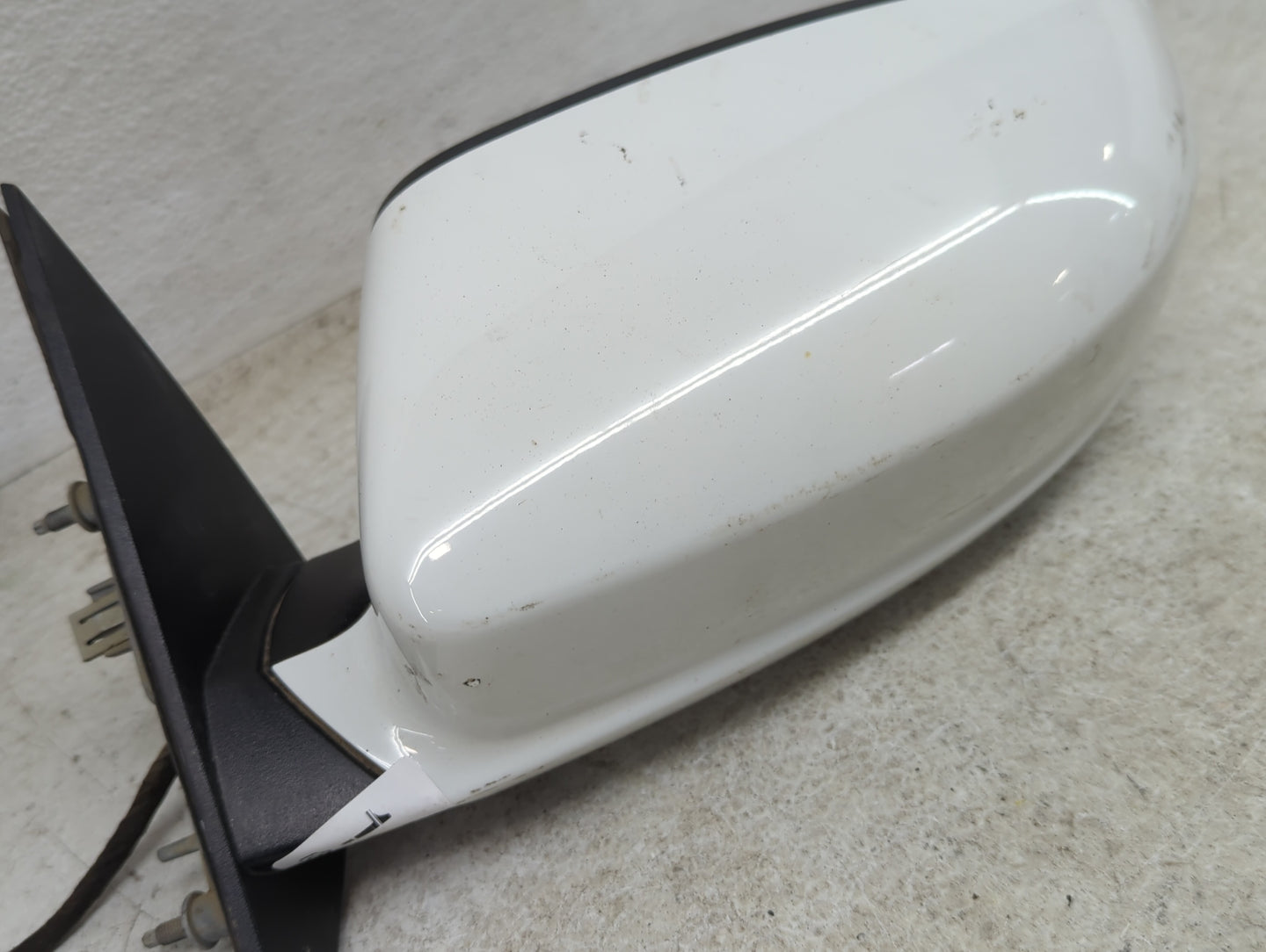 2015-2020 Dodge Charger Driver Side View Mirror - Left Door Mirror OEM Used - Oemusedautoparts1.com
