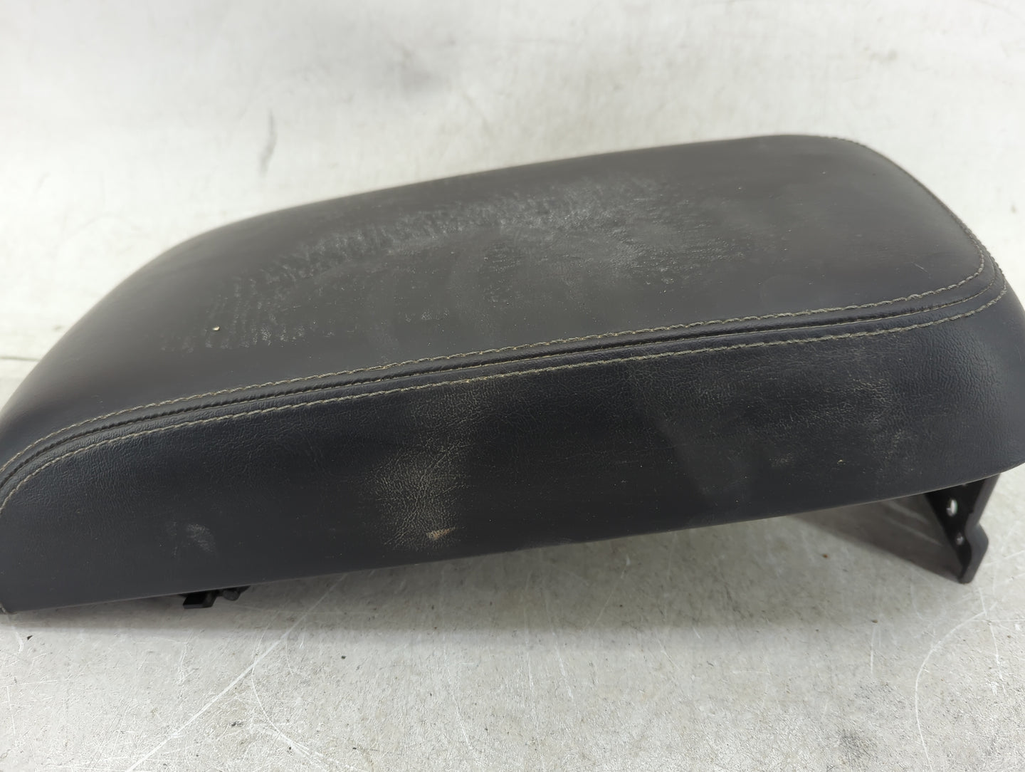 2019 Dodge Charger Center Console Armrest Cover Lid Fits OEM Used Auto Parts - Oemusedautoparts1.com