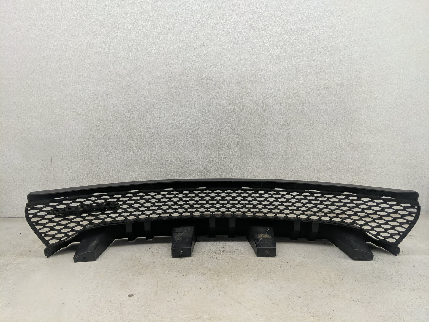 2019-2022 Dodge Charger Front Grille Bumper Not Included - Oemusedautoparts1.com
