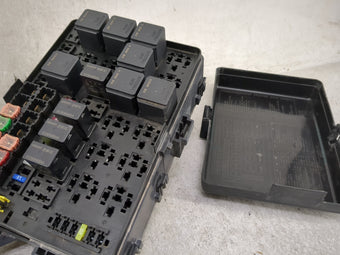 compare product 2019 Dodge Charger Fusebox Fuse Box Panel Relay Module P/N:68213323AB 05269988AA, 7TVL-6800-30 Fits OEM Used Auto Parts