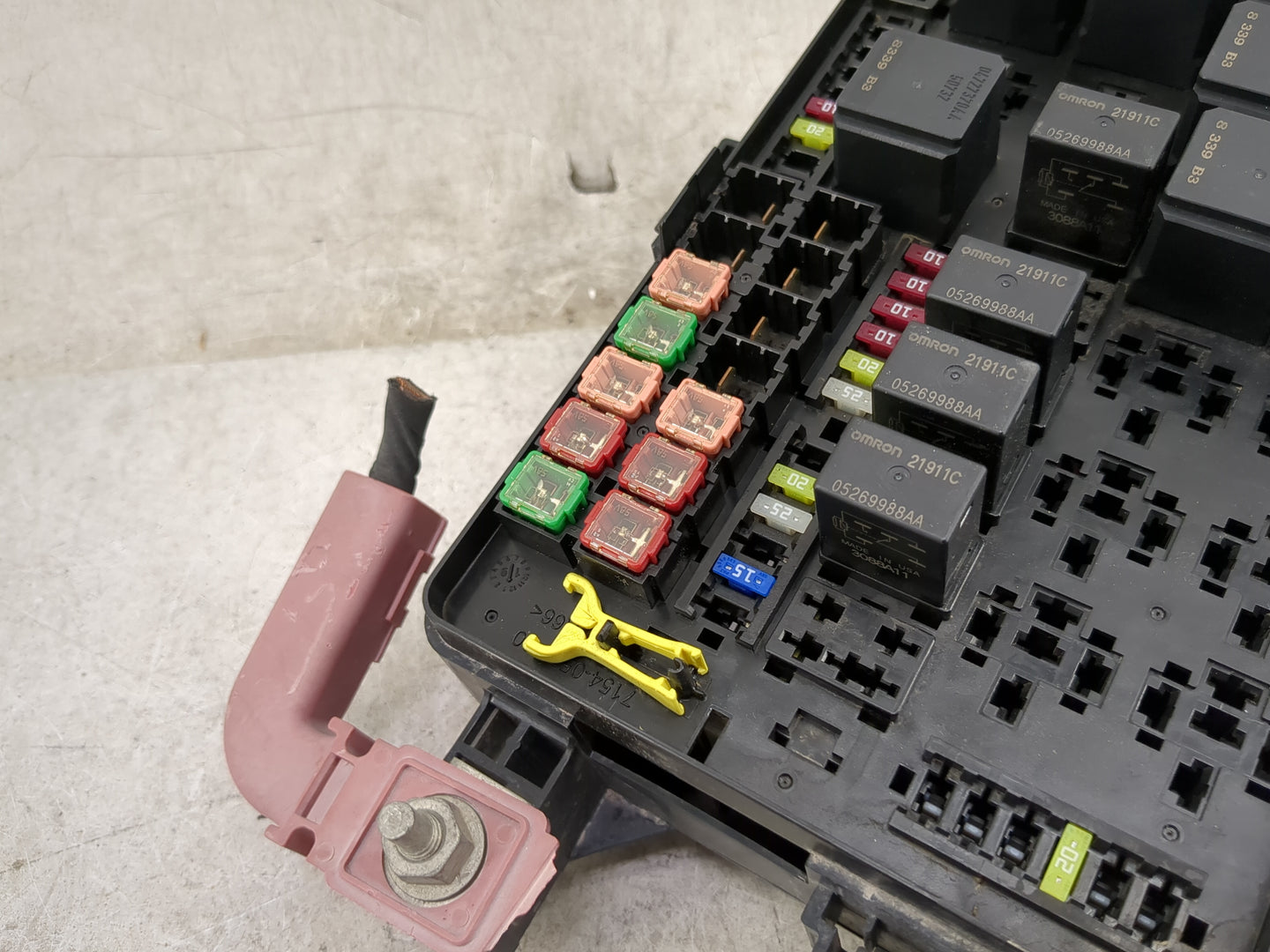 2019 Dodge Charger Fusebox Fuse Box Panel Relay Module P/N:68213323AB 05269988AA, 7TVL-6800-30 Fits OEM Used Auto Parts - Oe