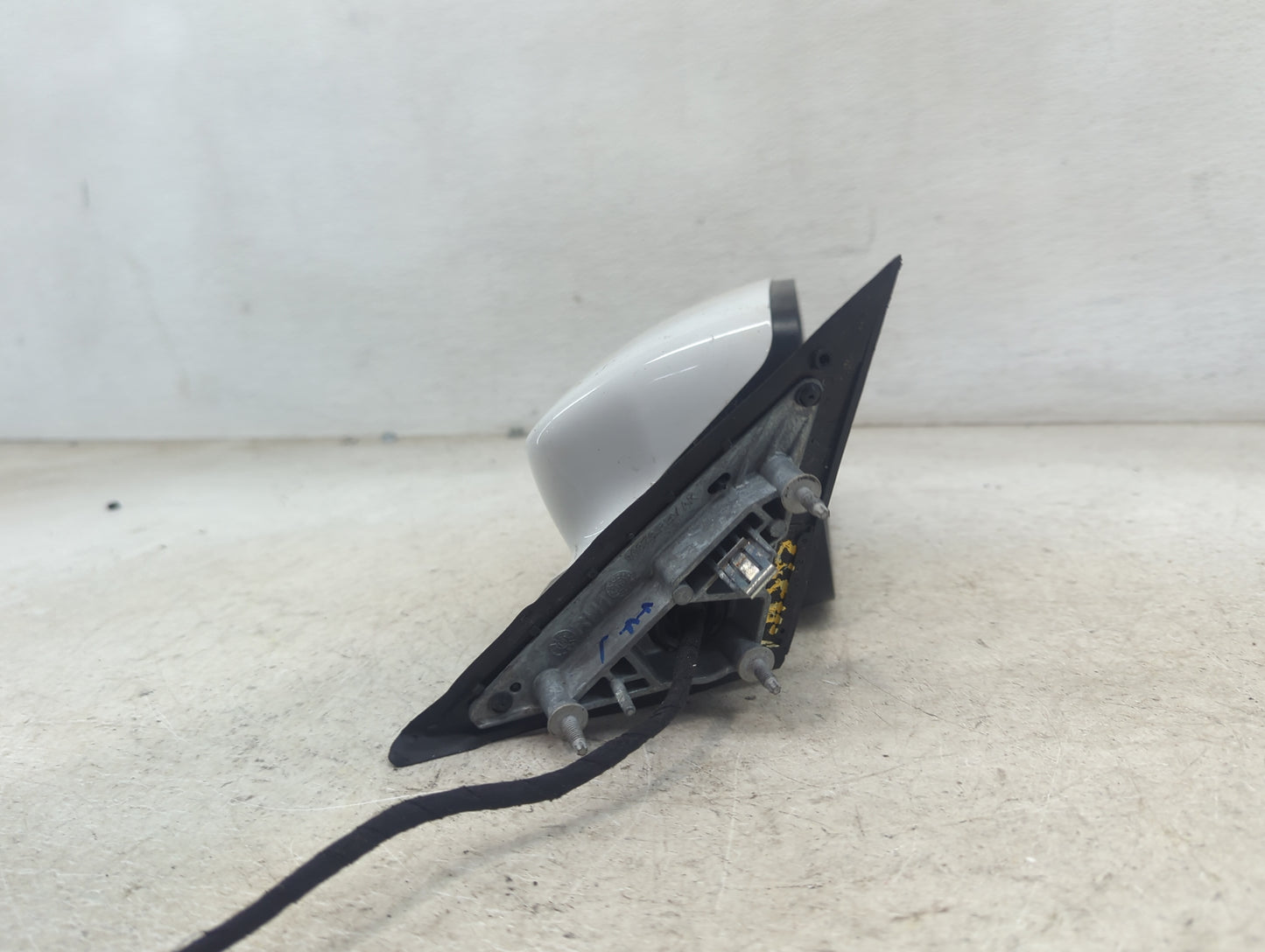 2015-2020 Dodge Charger Passenger Side View Mirror - Right Door Mirror OEM Used - Oemusedautoparts1.com