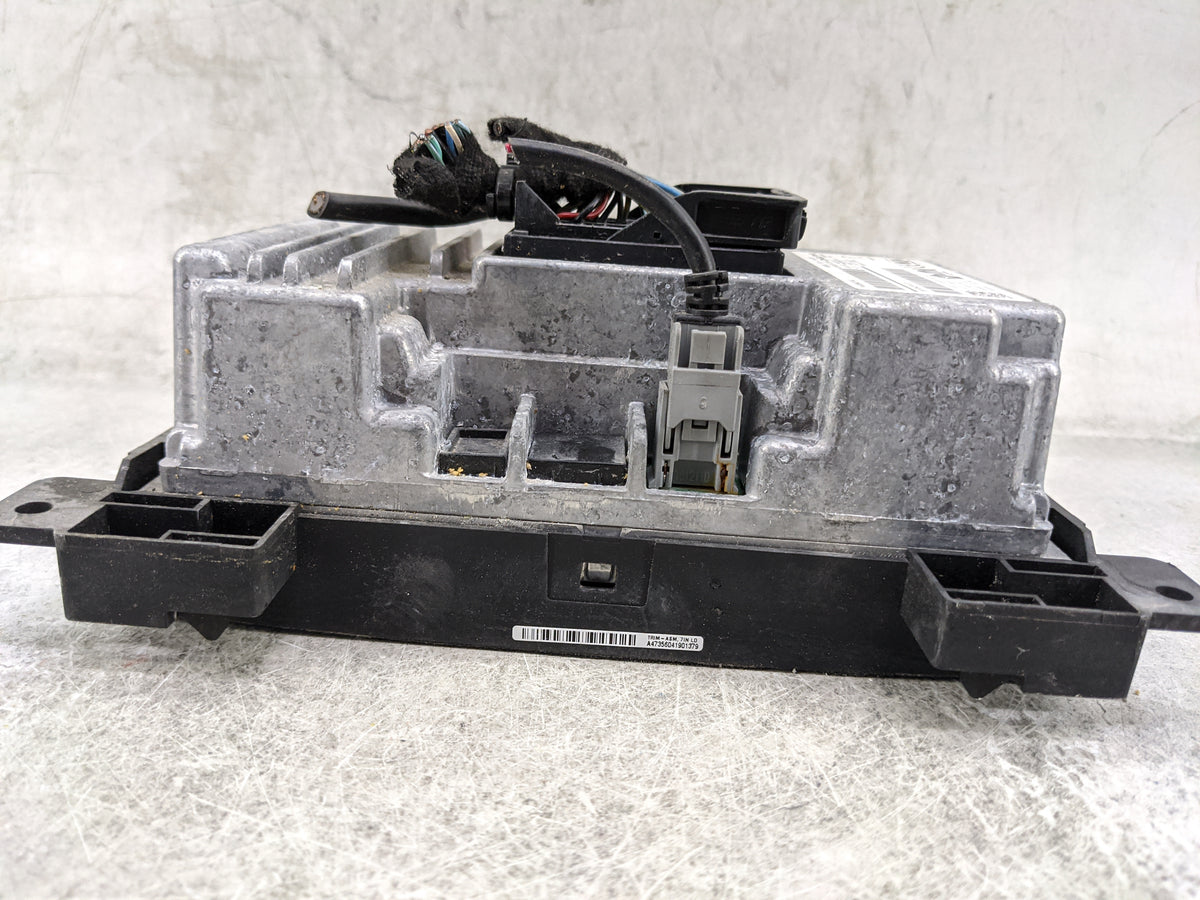 2018-2019 Dodge Charger Radio AM FM Cd Player Receiver Replacement P/N:68399221AC VP2_7 L NA SXM Fits Fits 2018 2019 OEM Use