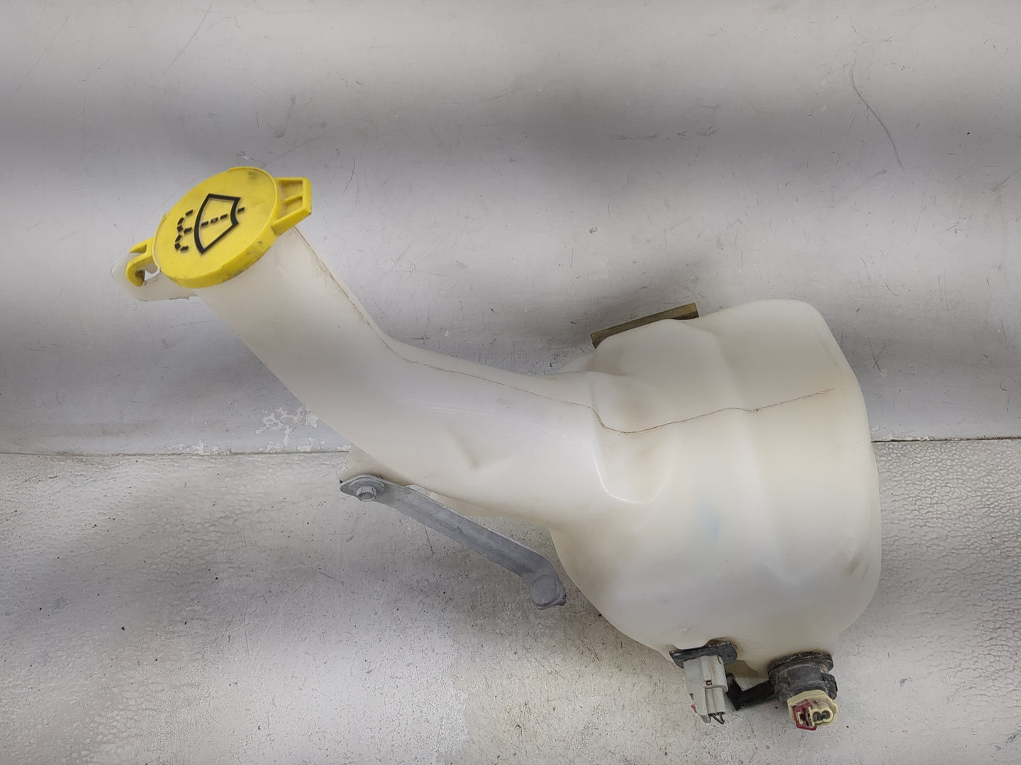 2011-2022 Dodge Charger Windshield Washer Fluid Reservoir Bottle Oem 1477165 - Oemusedautoparts1.com