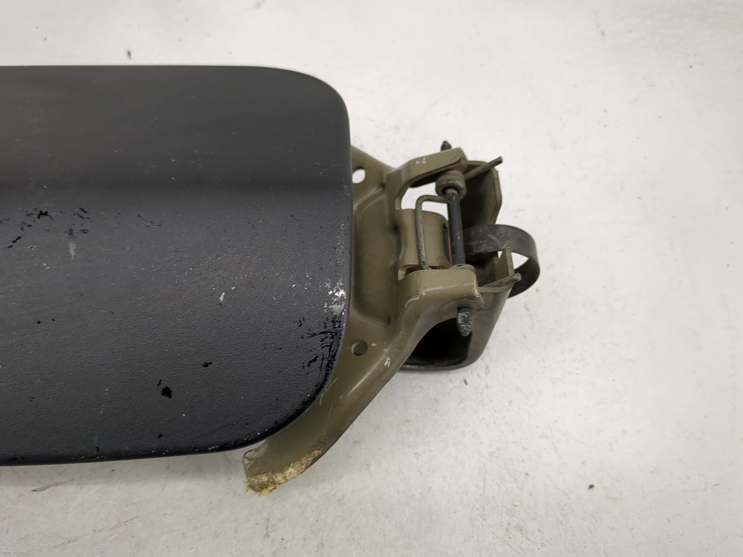 2019 Dodge Charger Fuel Tank Door Lid Gas Tank Black - Oemusedautoparts1.com
