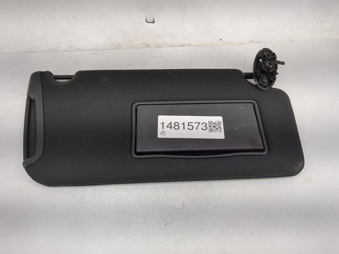 2019 Dodge Charger Sun Visor Shade Replacement Passenger Right Mirror Fits OEM Used Auto Parts - Oemusedautoparts1.com