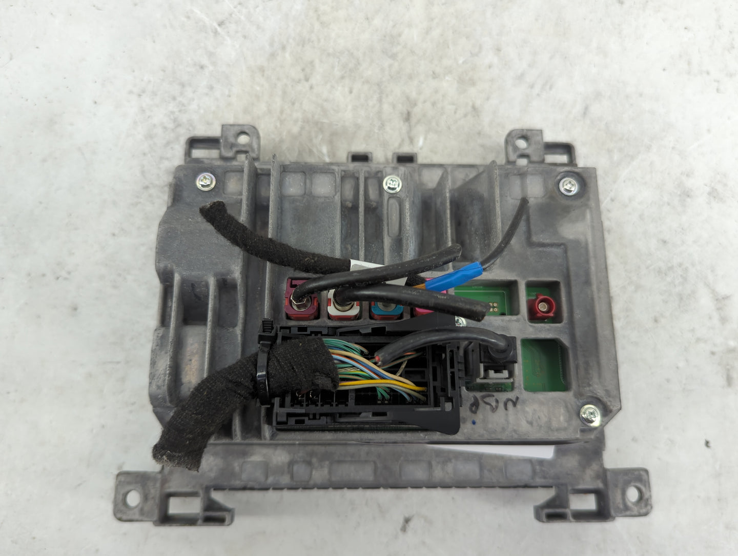 2018-2019 Dodge Charger Radio AM FM Cd Player Receiver Replacement P/N:68396538AC CV-RCM8N0GLD Fits Fits 2018 2019 OEM Used 