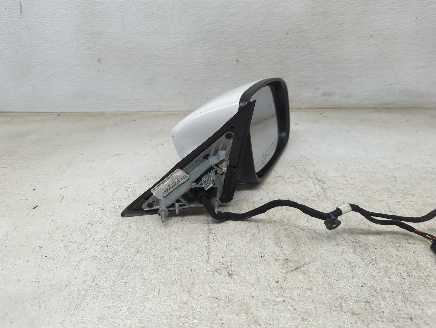 2015-2020 Dodge Charger Passenger Side View Mirror - Right Door Mirror OEM Used - Oemusedautoparts1.com