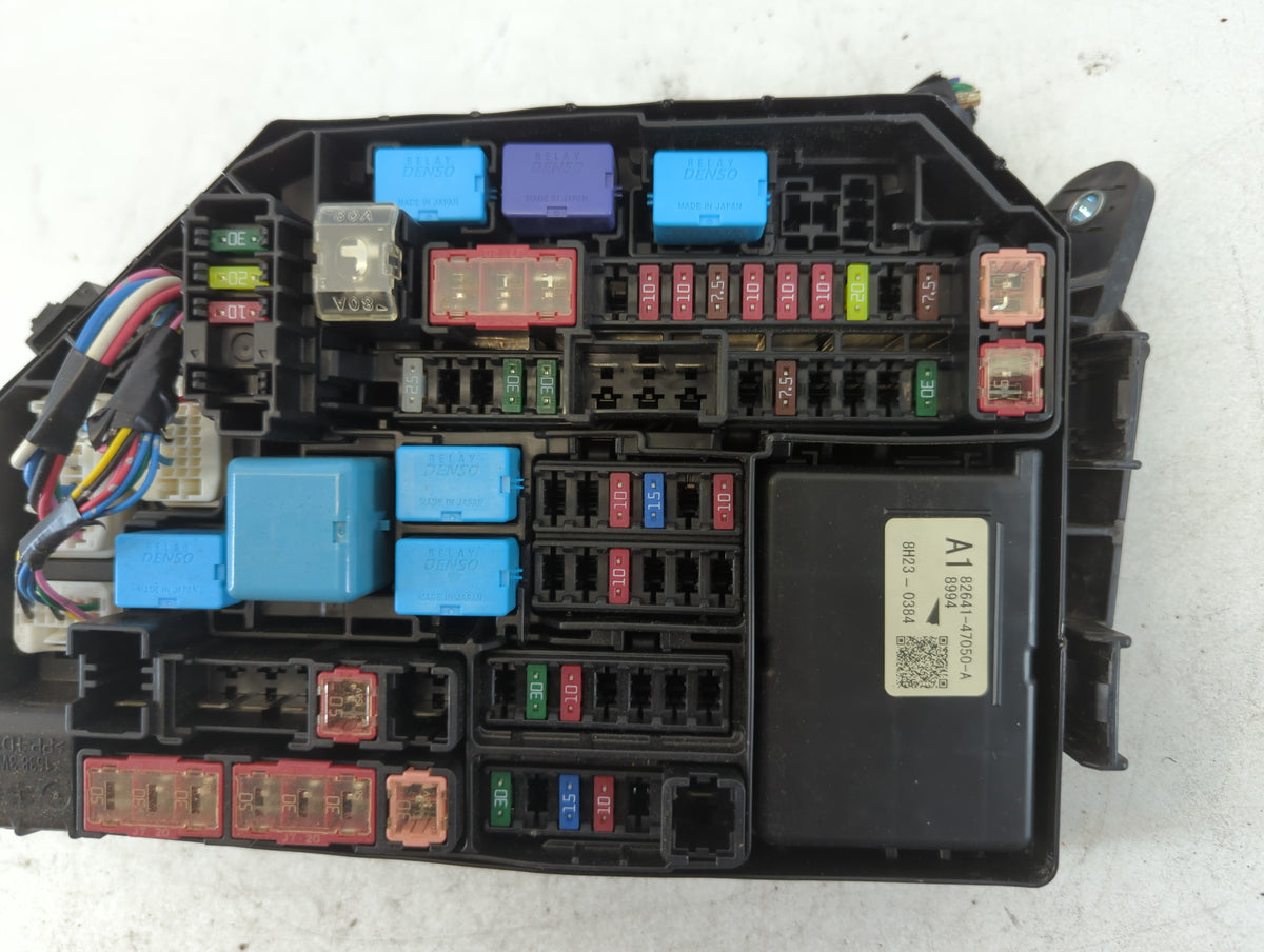 2019 Dodge Charger Fusebox Fuse Box Panel Relay Module P/N:82641-47050-A Fits Fits 2018 2020 2021 2022 OEM Used Auto Parts -