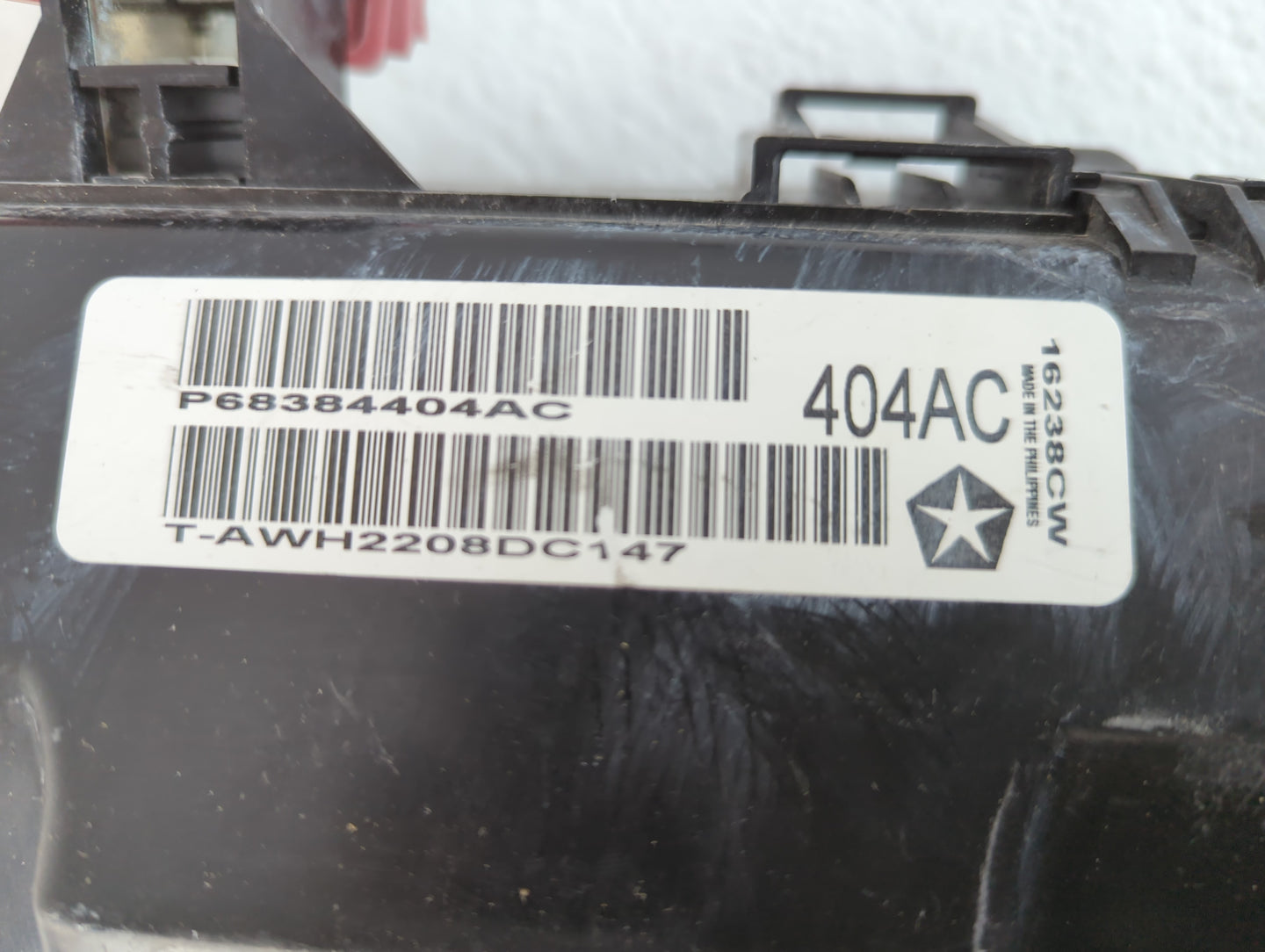 2019-2020 Dodge Charger Fusebox Fuse Box Panel Relay Module P/N:P68384404AC Fits Fits 2019 2020 OEM Used Auto Parts - Oemuse