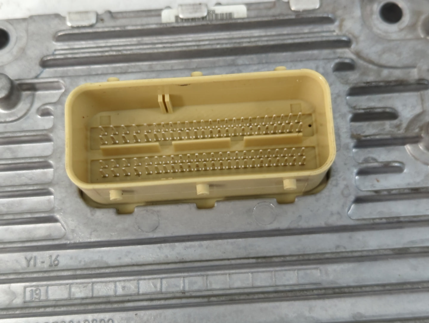 2018-2019 Dodge Charger PCM Engine Control Computer ECU ECM PCU OEM P/N:P68330904AA Fits Fits 2018 2019 OEM Used Auto Parts 