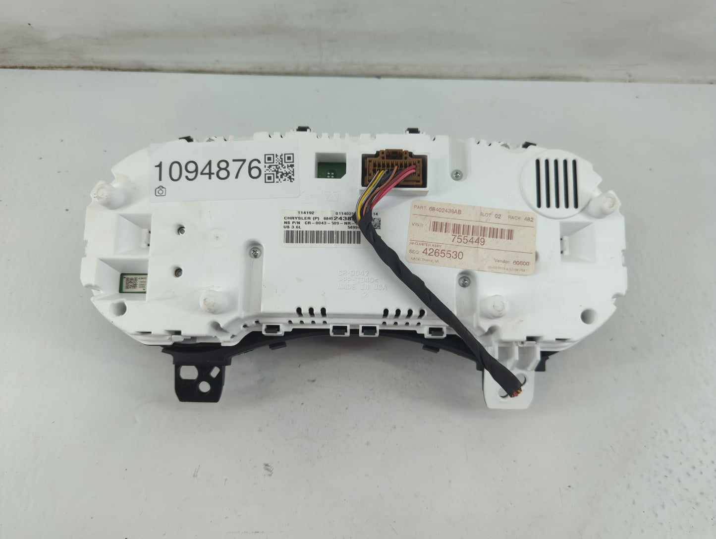 2019 Dodge Durango Instrument Cluster Speedometer Gauges P/N:68402438AB Fits OEM Used Auto Parts - Oemusedautoparts1.com