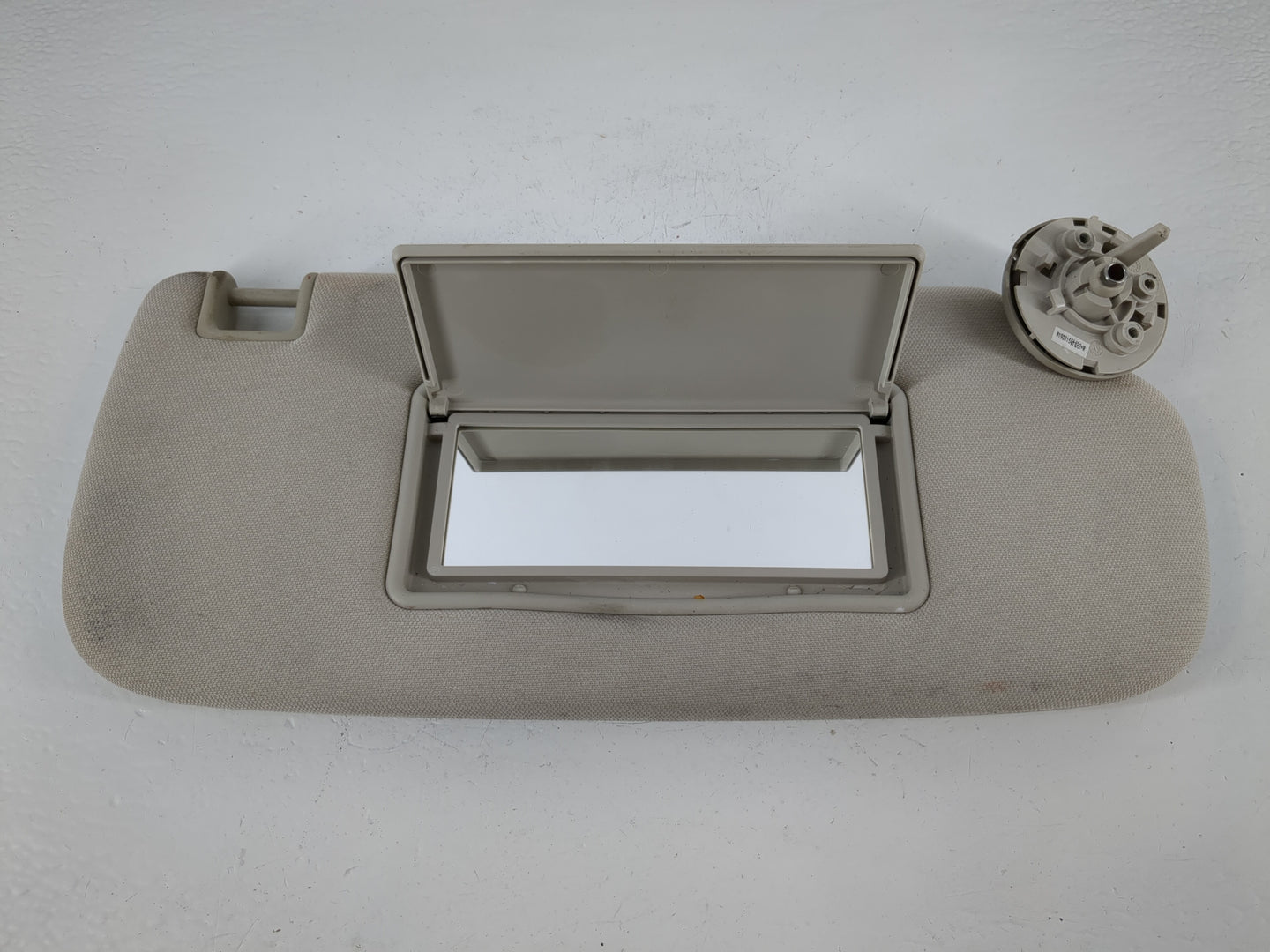 2011-2022 Dodge Durango Sun Visor Shade Replacement Passenger Right Mirror Fits OEM Used Auto Parts - Oemusedautoparts1.com
