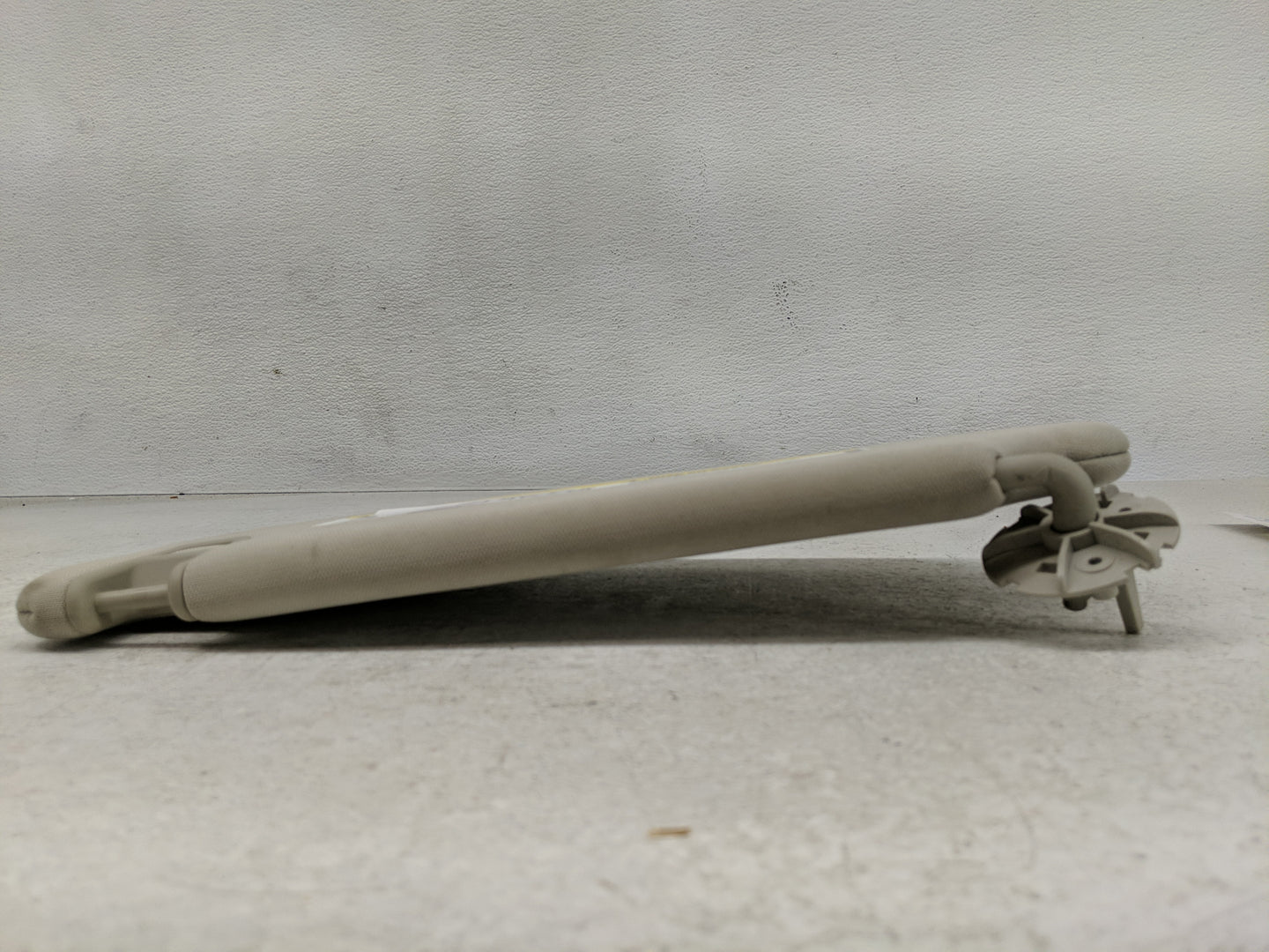 2011-2022 Dodge Durango Sun Visor Shade Replacement Passenger Right Mirror Fits OEM Used Auto Parts - Oemusedautoparts1.com