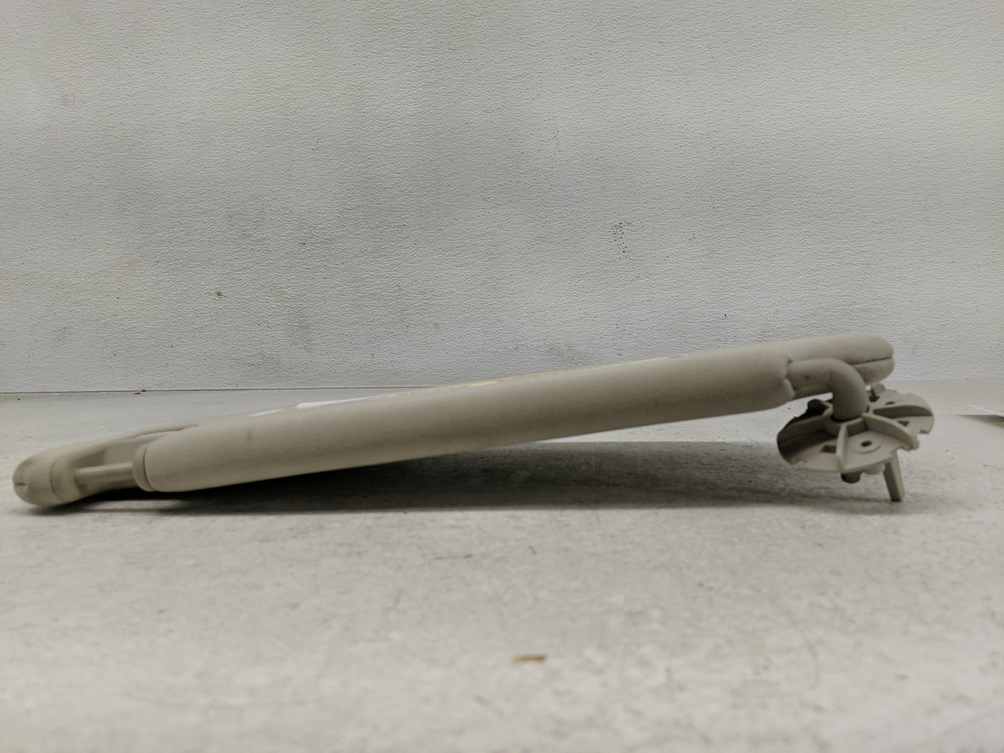 2011-2022 Dodge Durango Sun Visor Shade Replacement Passenger Right Mirror Fits OEM Used Auto Parts - Oemusedautoparts1.com